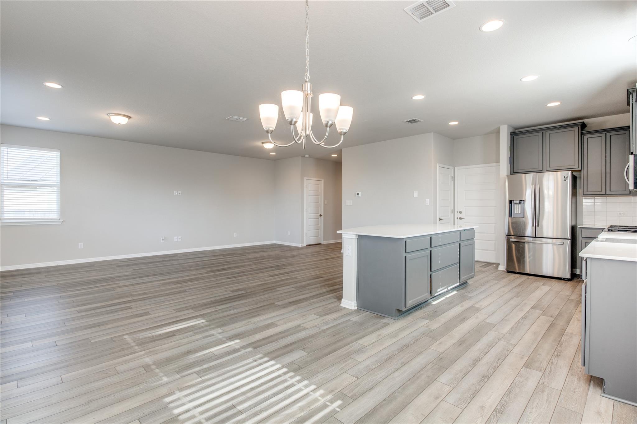 355 Silver Glen Dr, Kyle, TX 78640