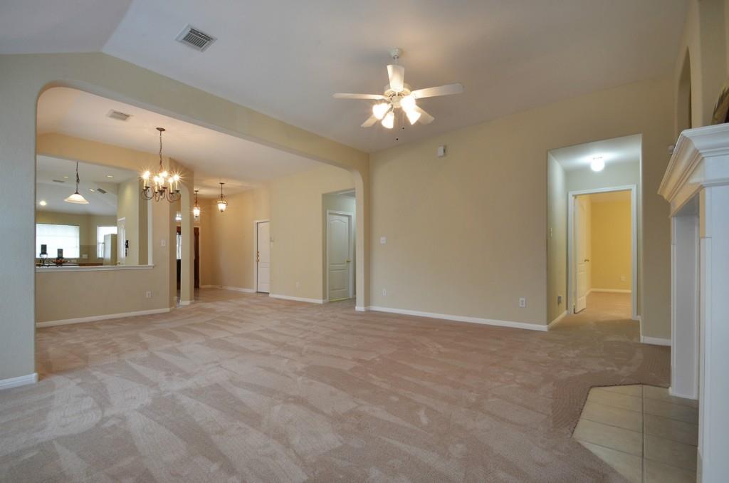 2000 Maize Bend Dr, Austin, TX 78727