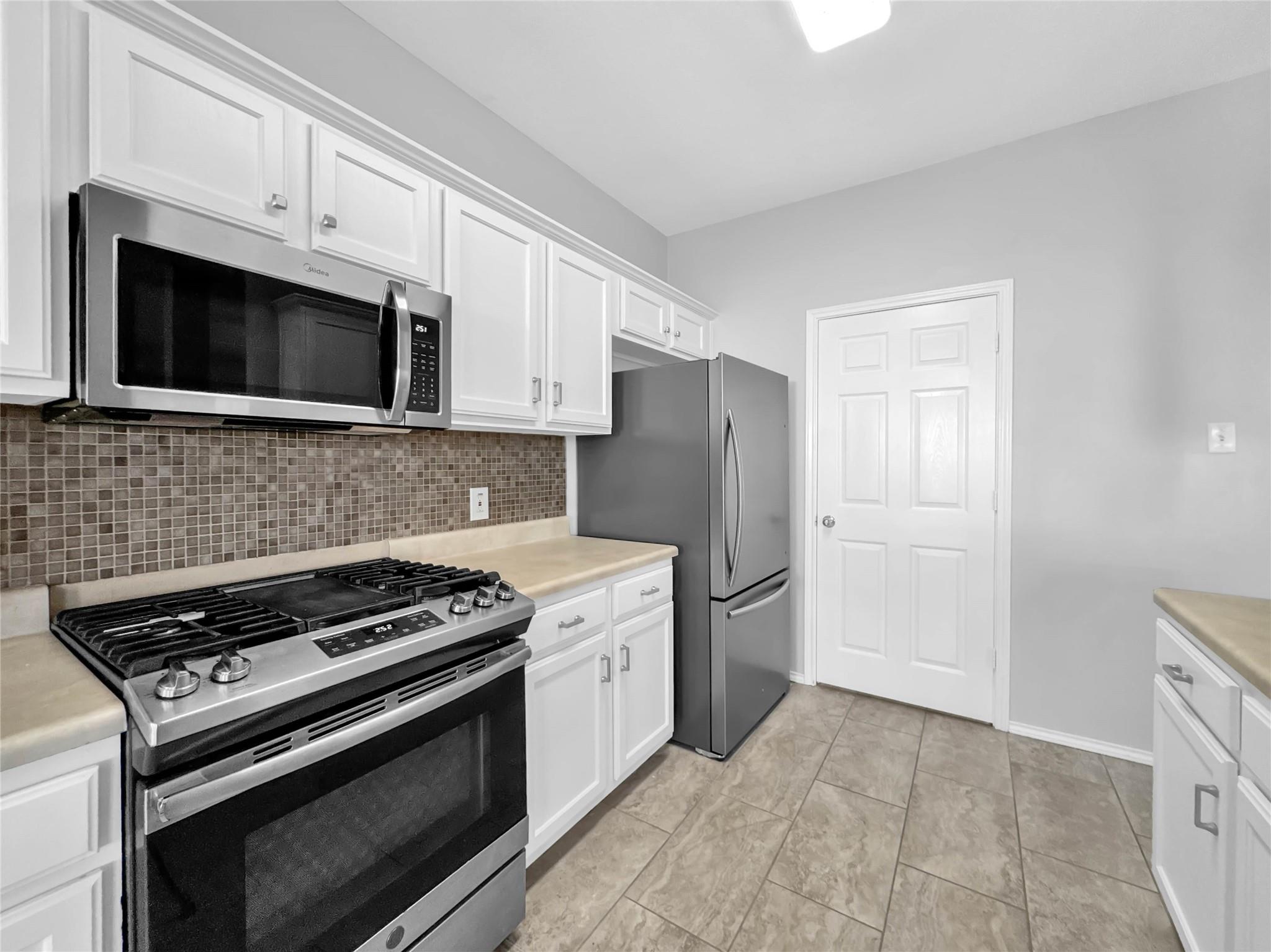 1032 Tudor House Rd, Pflugerville, TX 78660