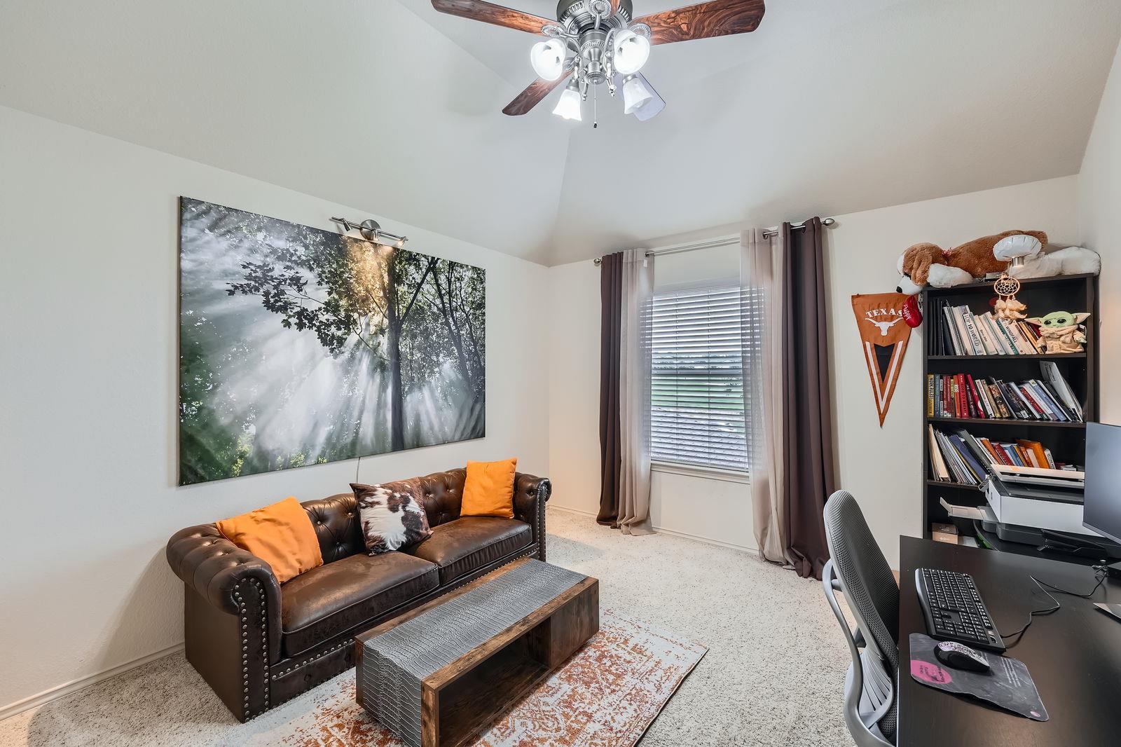 1116 Augusta Bend Dr, Hutto, TX 78634