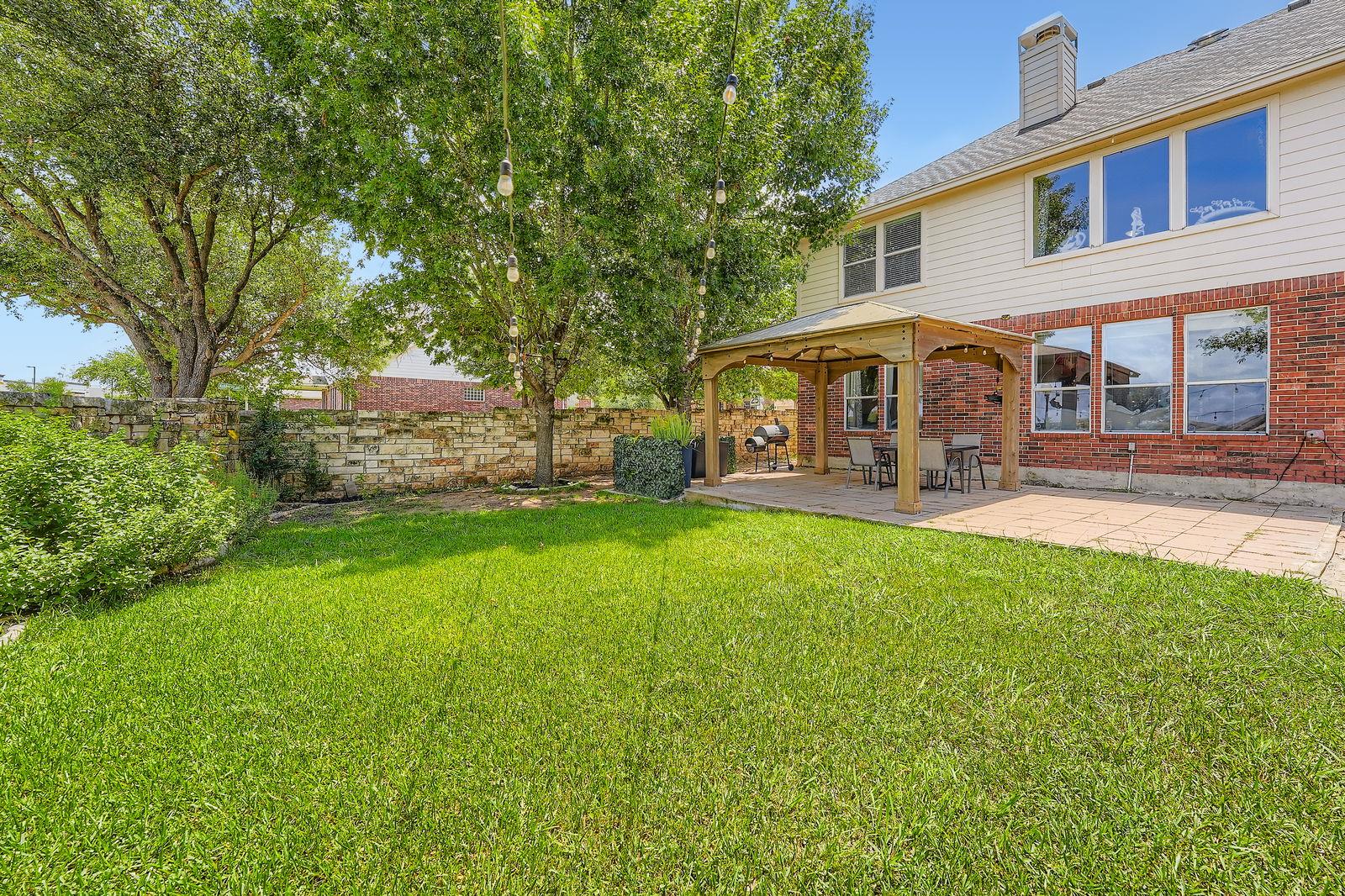 1116 Augusta Bend Dr, Hutto, TX 78634