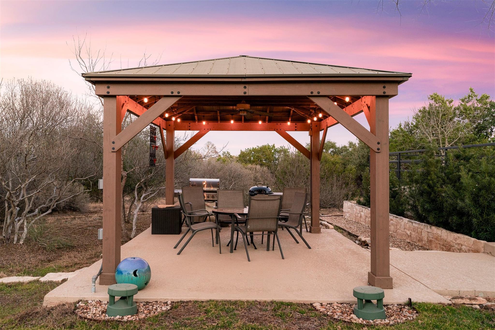 314 Honeycomb Cir, Driftwood, TX 78619