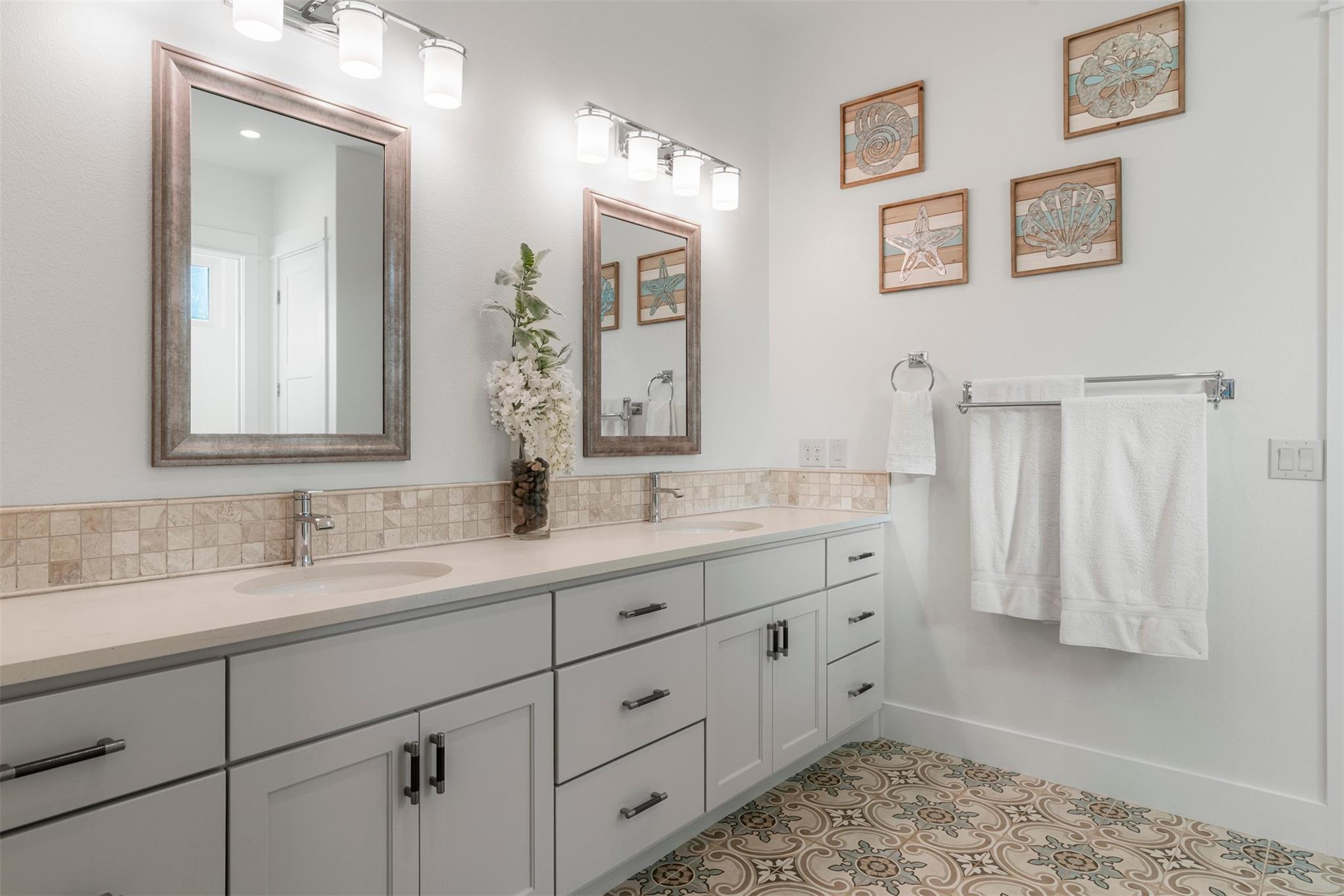 314 Honeycomb Cir, Driftwood, TX 78619