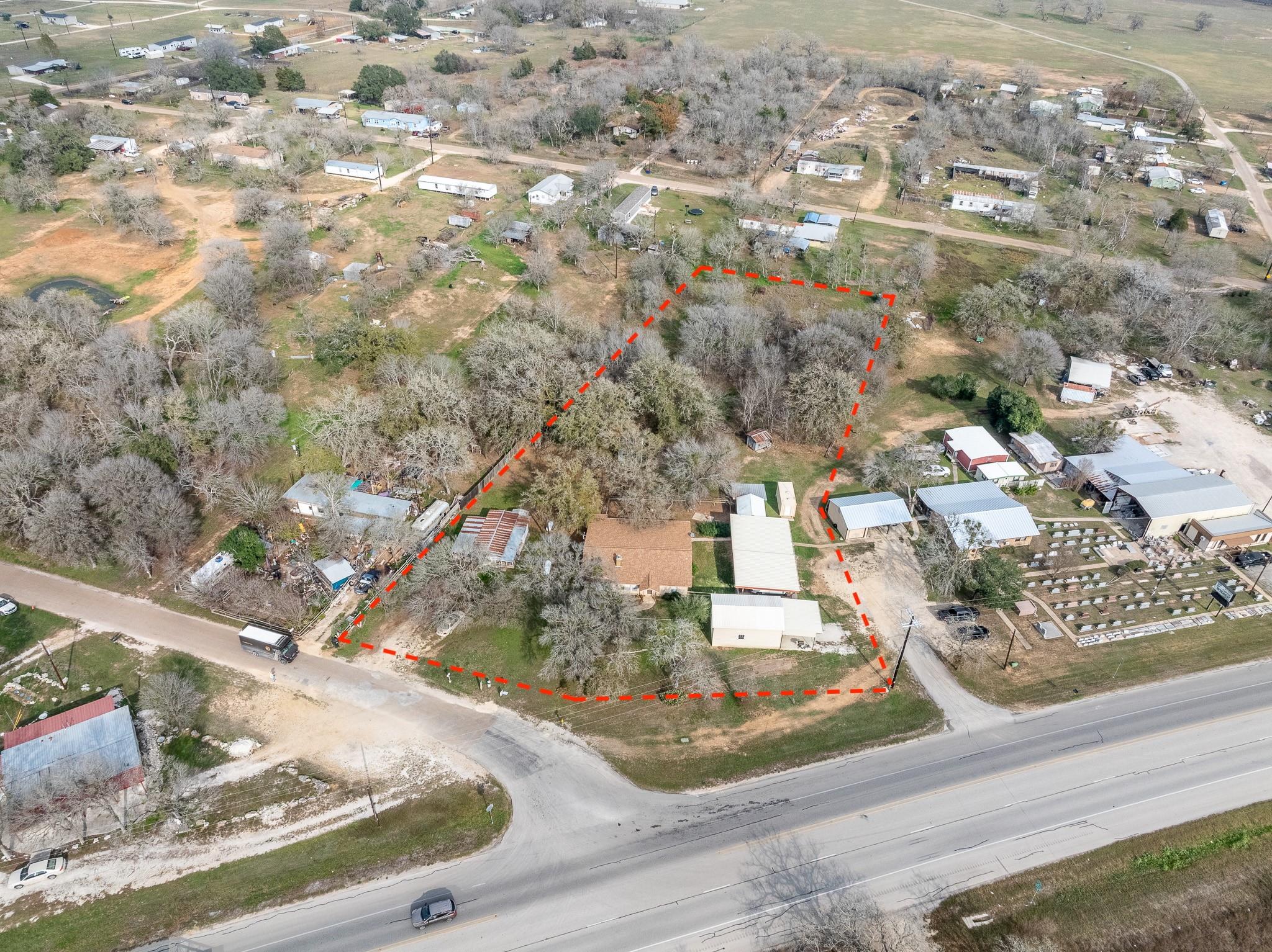 21 N CR 235, Gonzales, TX 78629