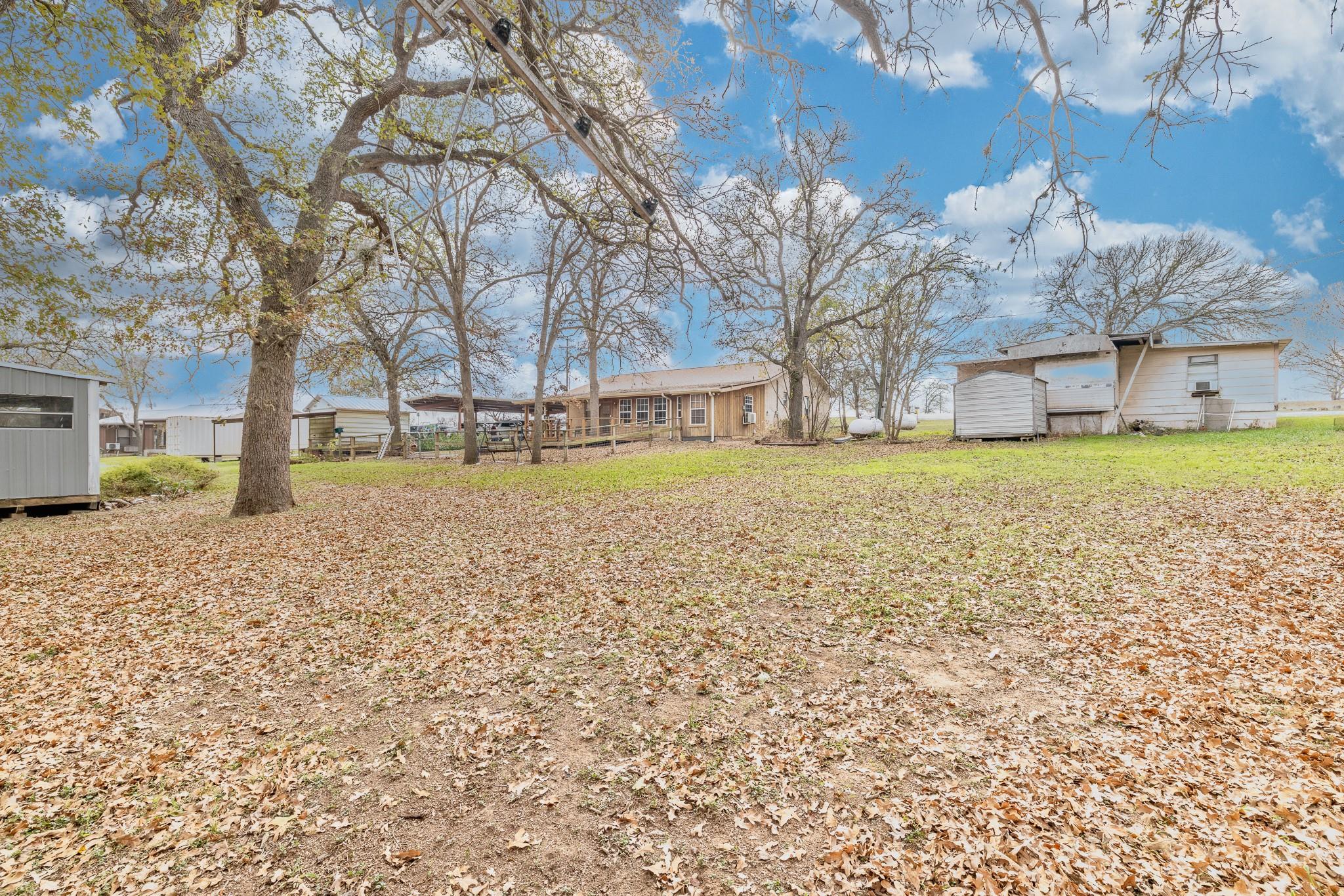 21 N CR 235, Gonzales, TX 78629