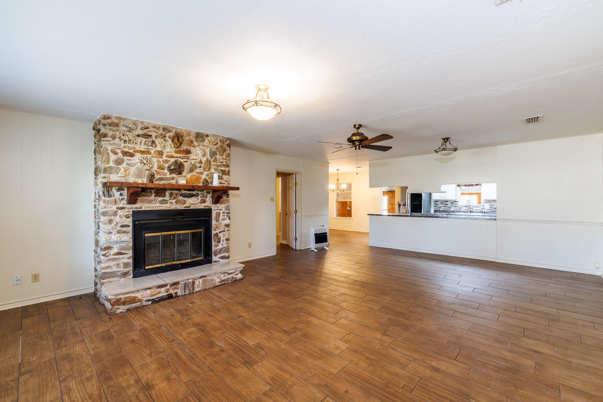 21 N CR 235, Gonzales, TX 78629