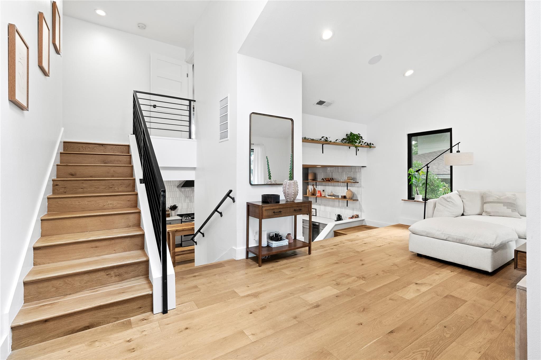 7103 Creighton Ln, Austin, TX 78723