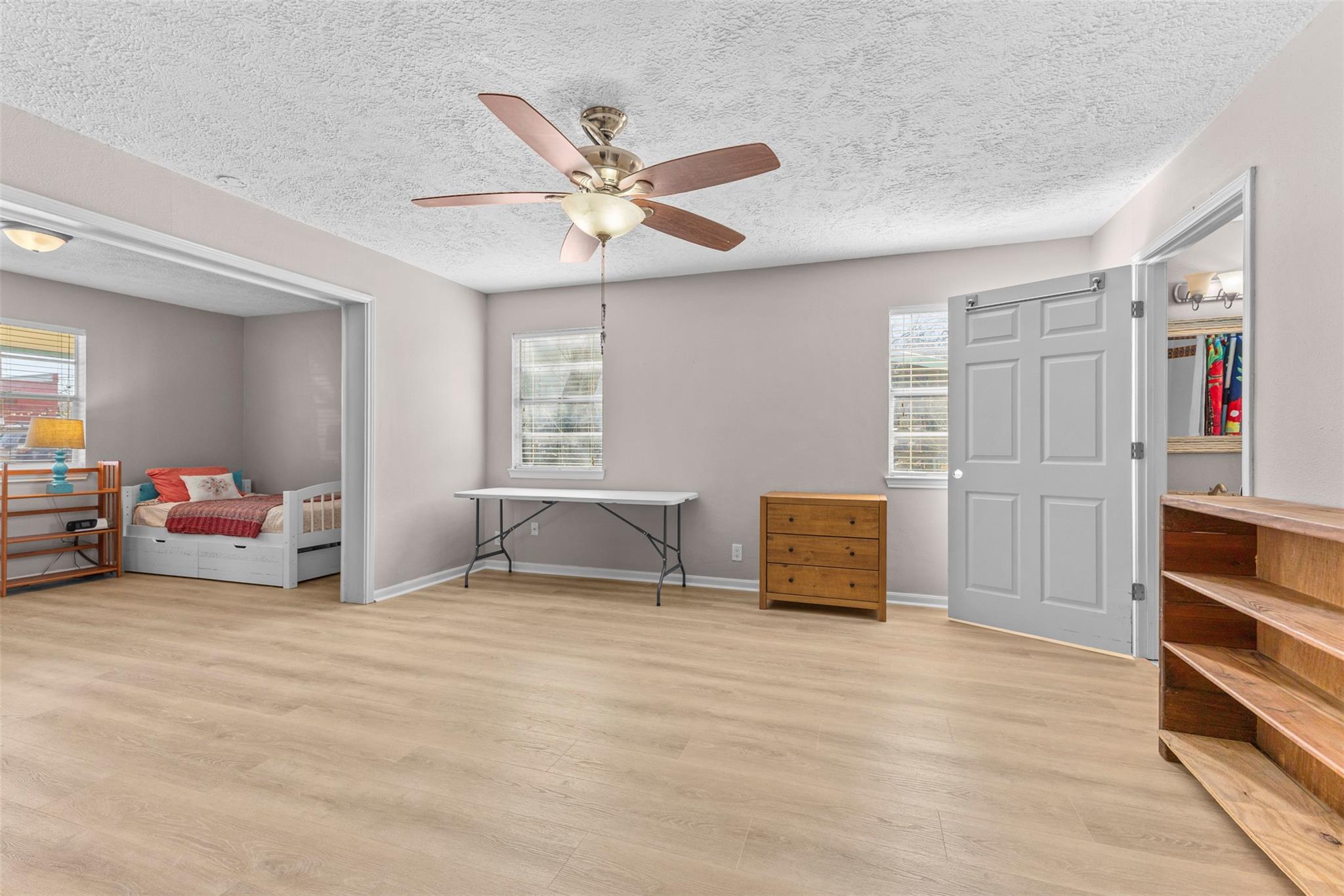 102 N Austin St, Buda, TX 78610