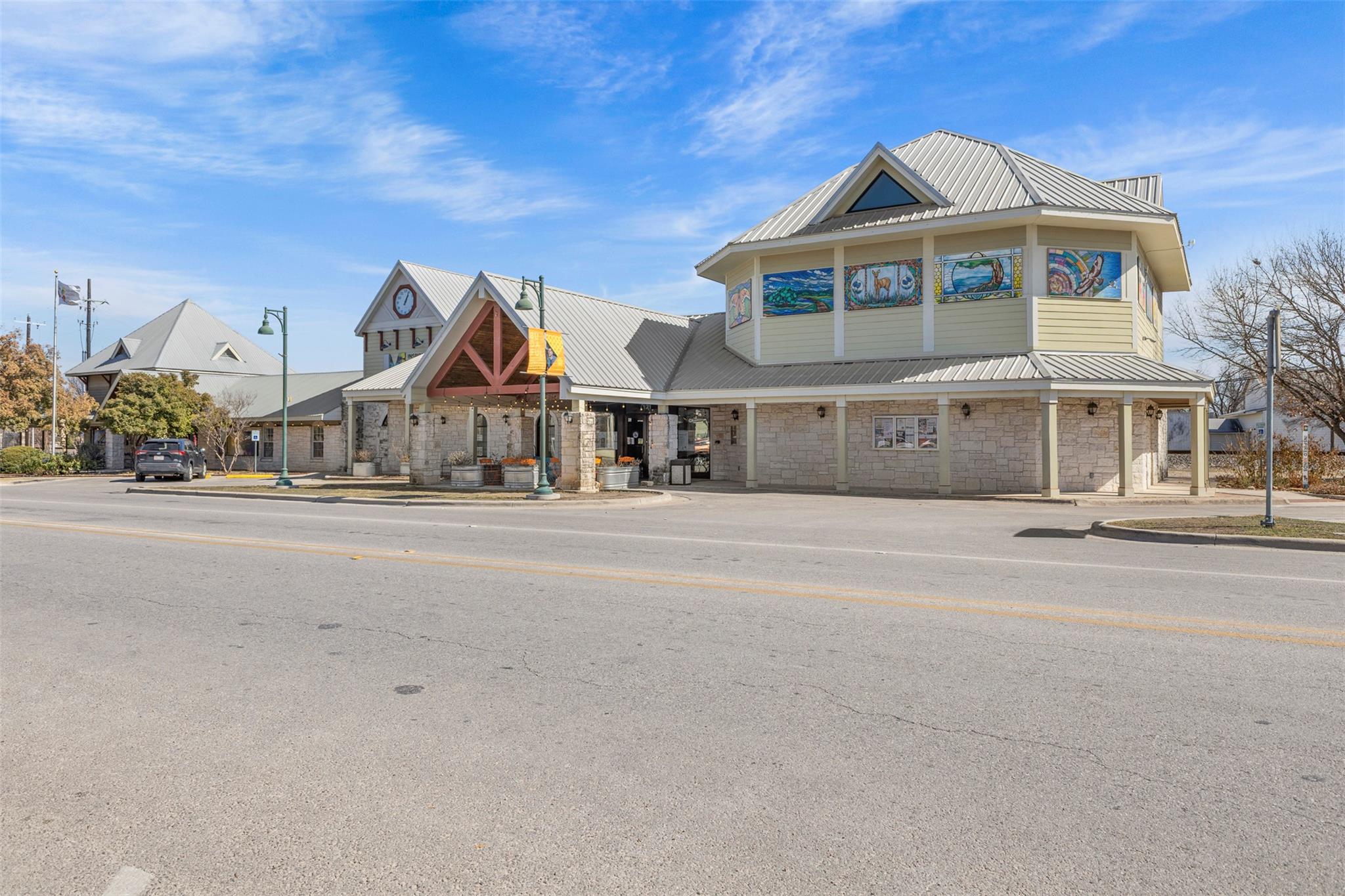 102 N Austin St, Buda, TX 78610