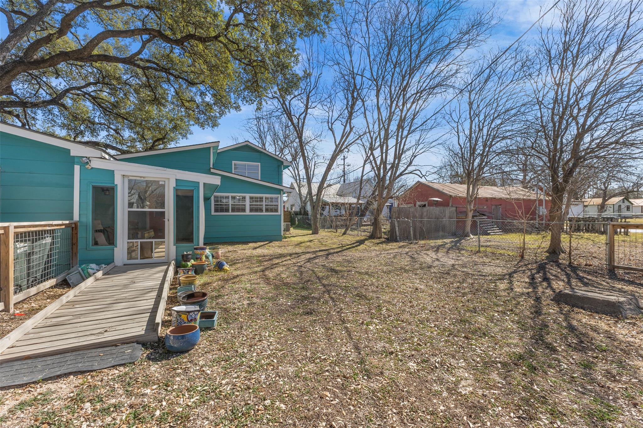102 N Austin St, Buda, TX 78610