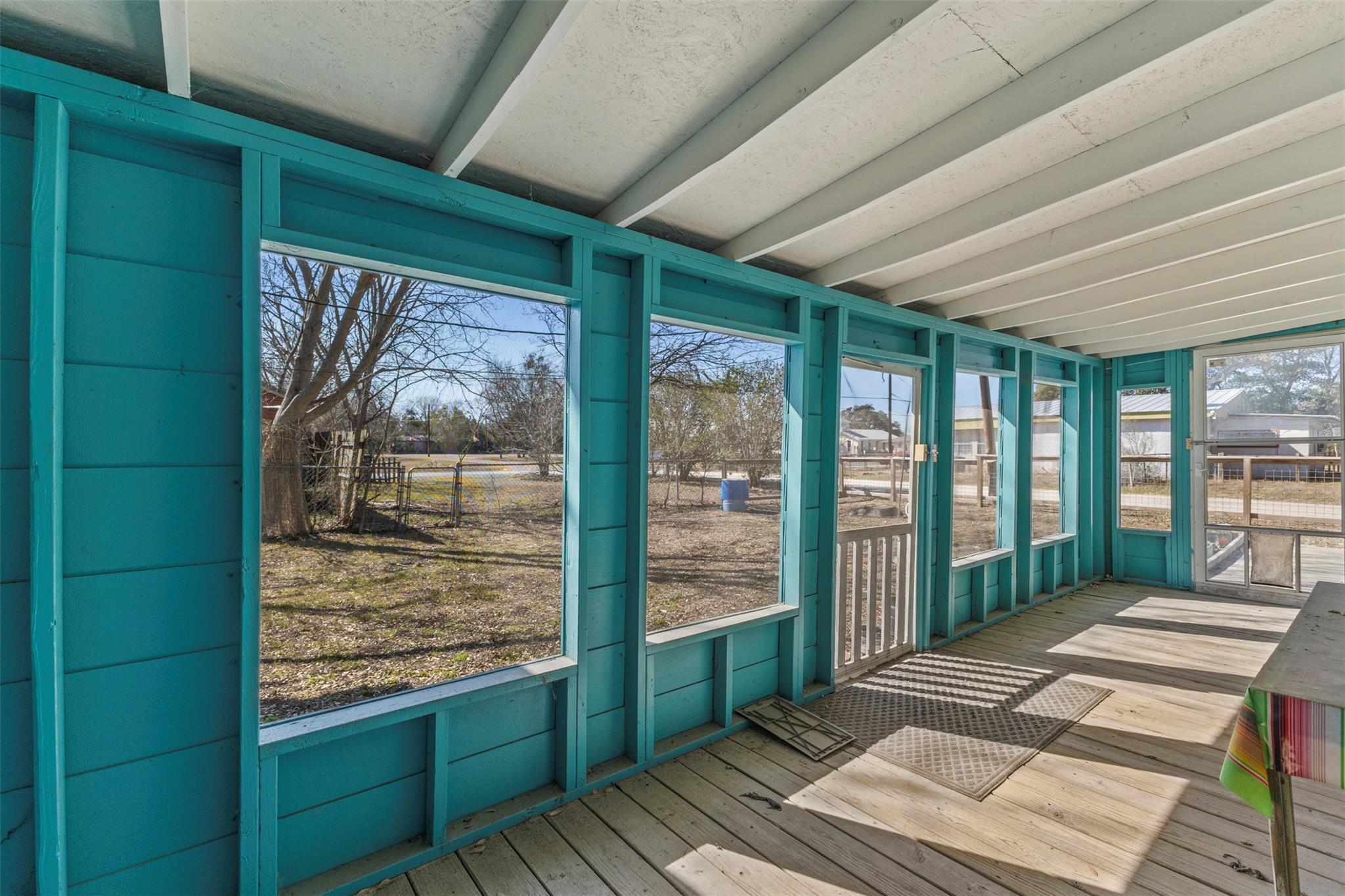 102 N Austin St, Buda, TX 78610