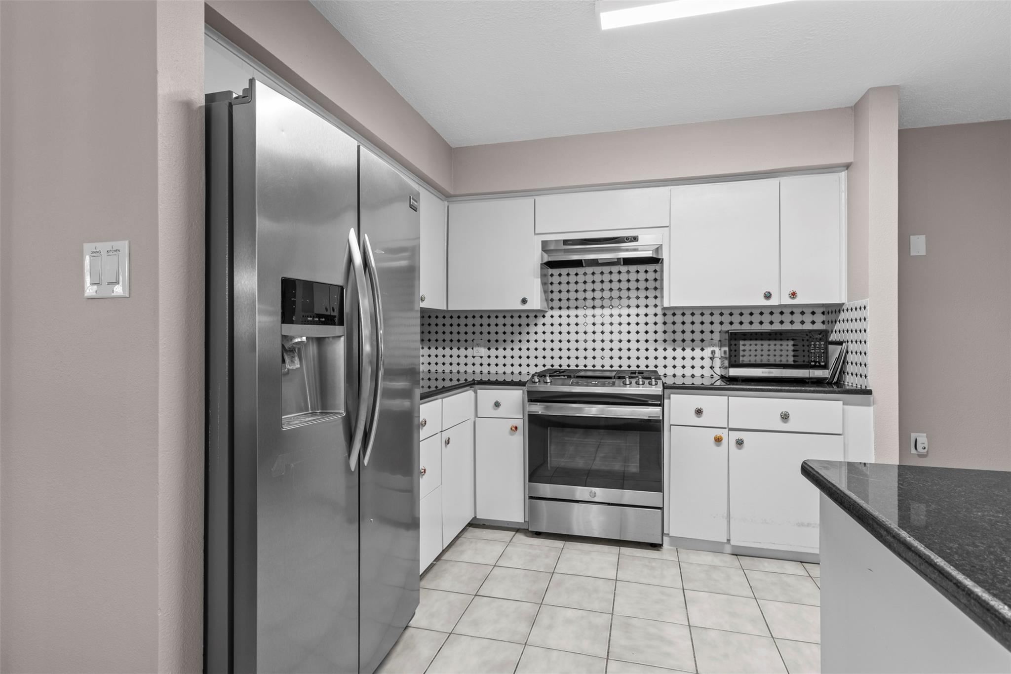 102 N Austin St, Buda, TX 78610