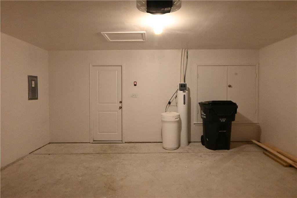 124 Gray Wolf Dr, San Marcos, TX 78666