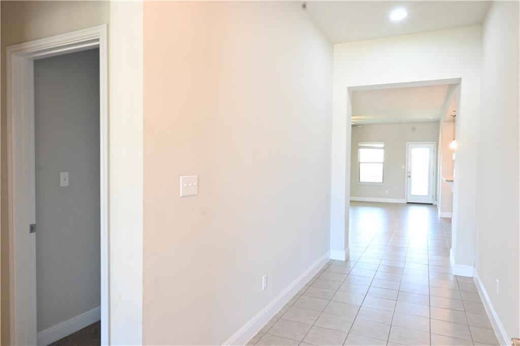 124 Gray Wolf Dr, San Marcos, TX 78666