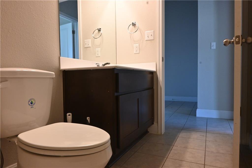 124 Gray Wolf Dr, San Marcos, TX 78666