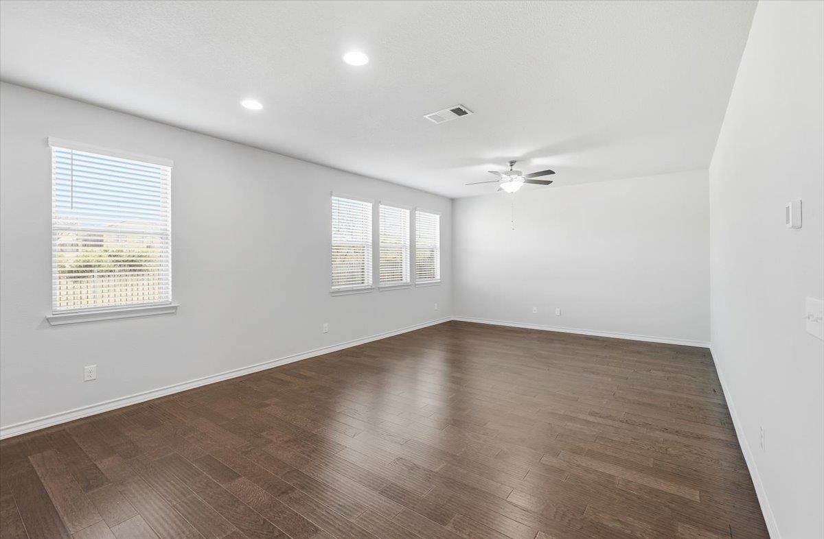 704 Aliso Trl, Leander, TX 78641