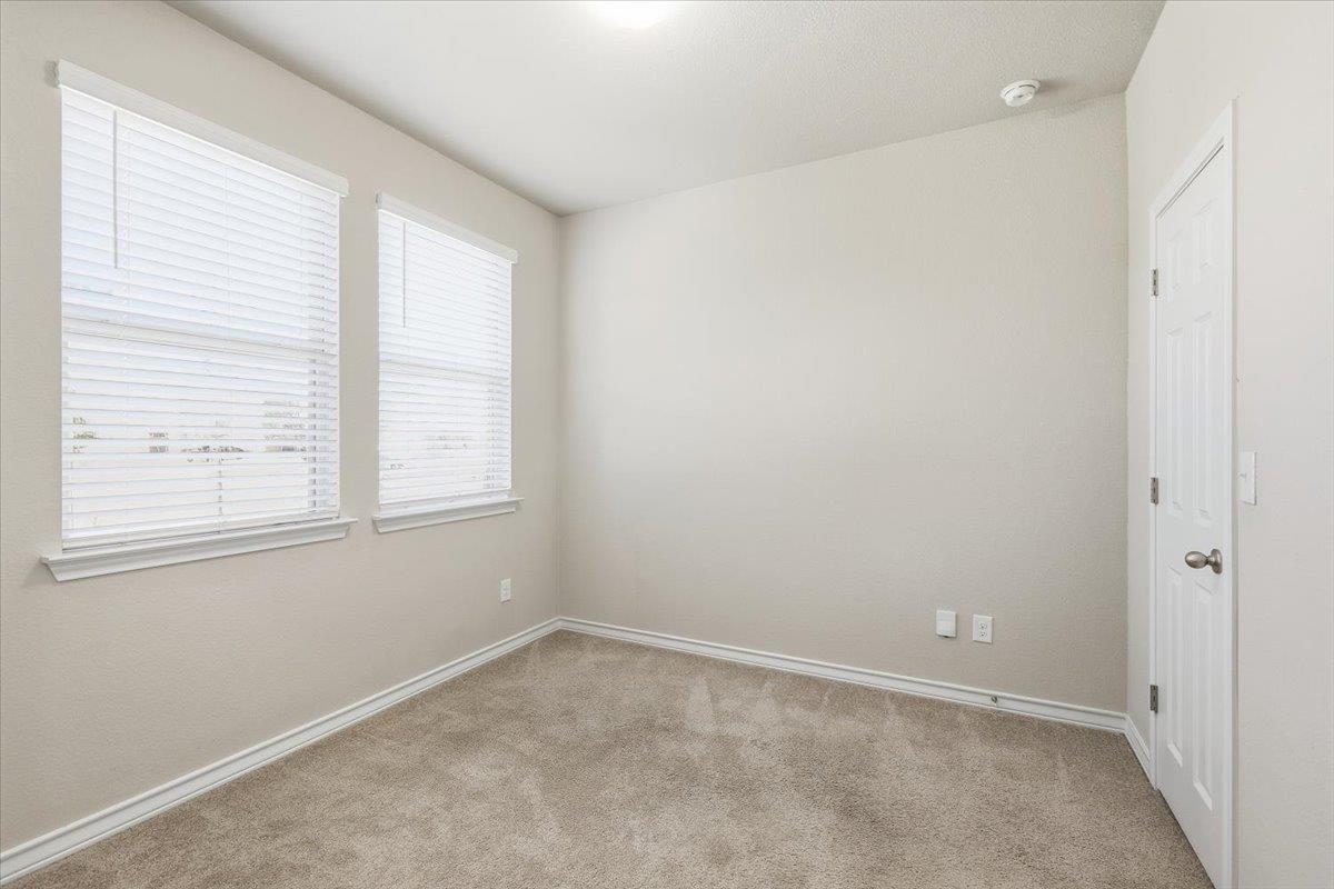 704 Aliso Trl, Leander, TX 78641