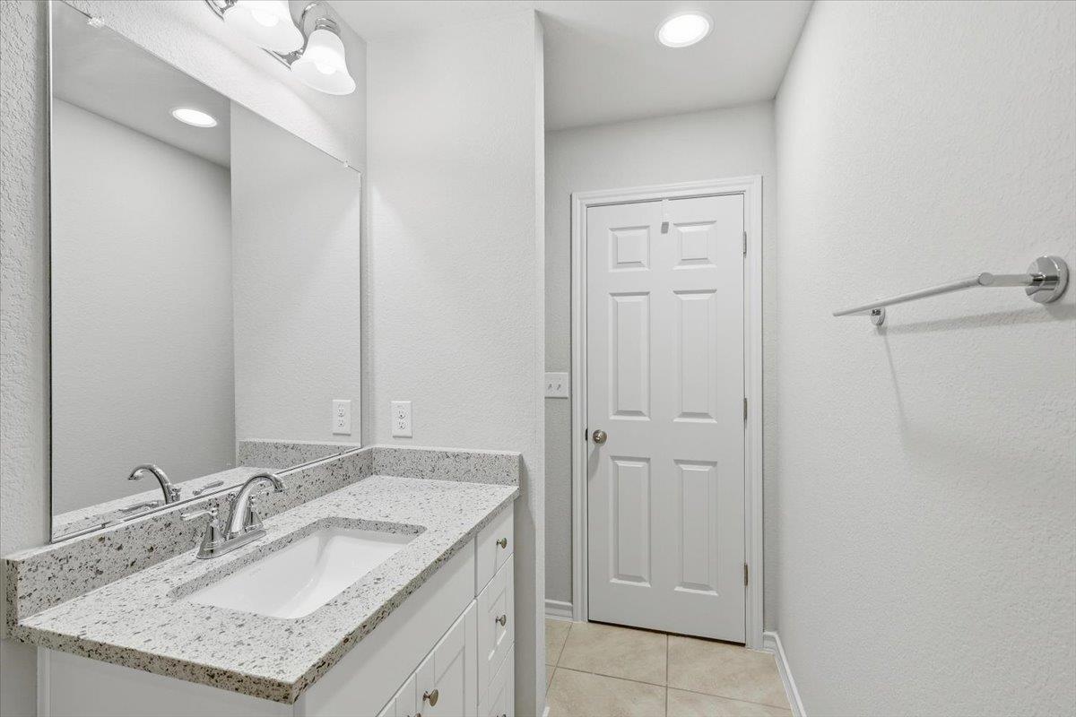 704 Aliso Trl, Leander, TX 78641