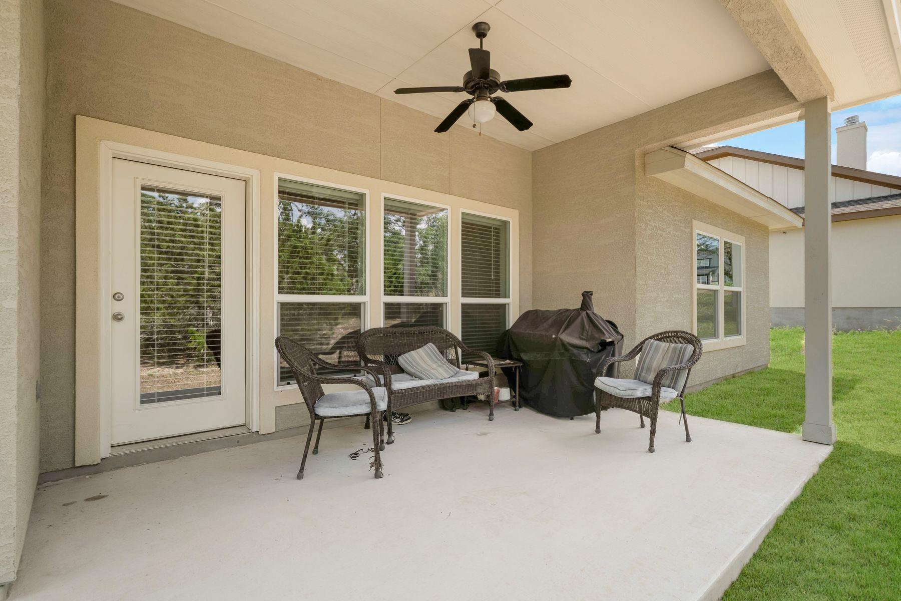 128 Frank Jones, Blanco, TX 78606