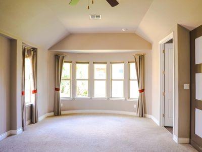 2101 Southcreek Dr, Leander, TX 78641