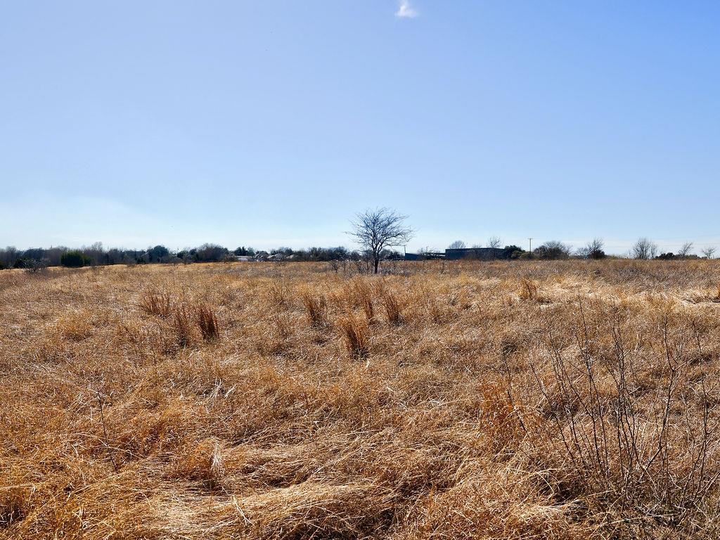 1015 E Main St, Troy, TX 76579