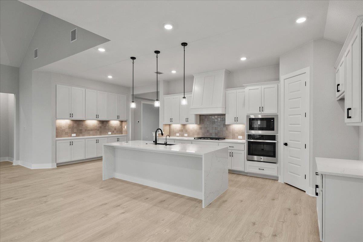 132 Lily Pad Ln, Kyle, TX 78640