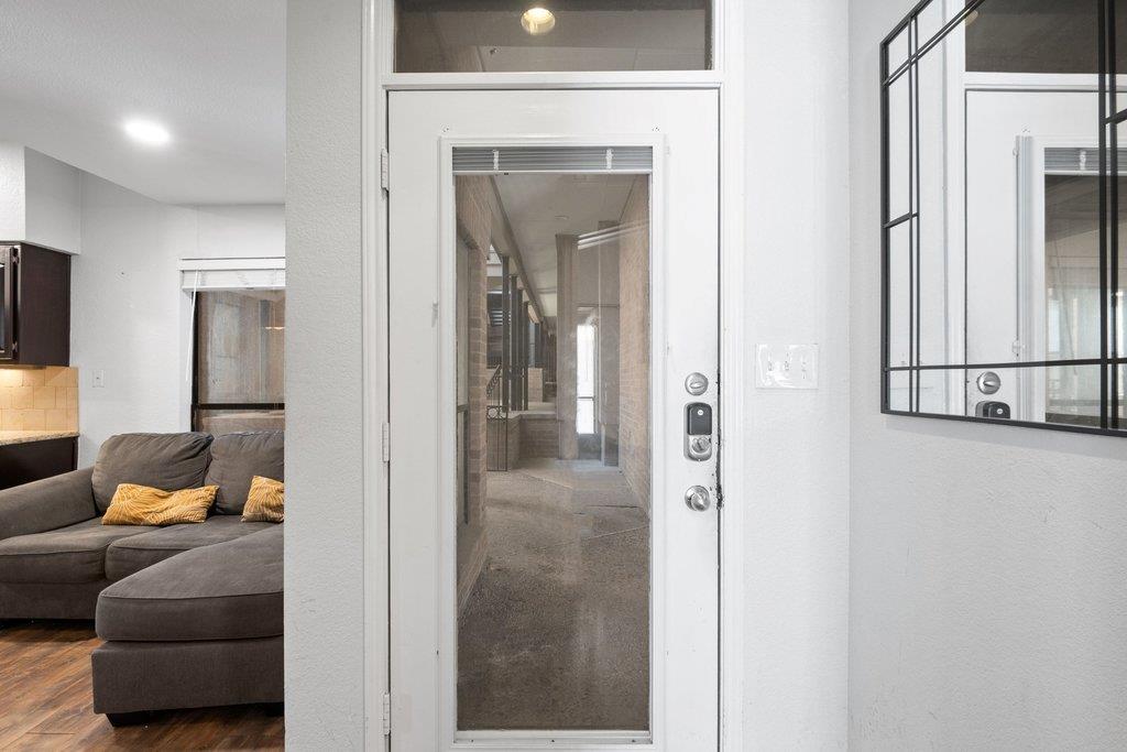 1910 Robbins Pl # 106, Austin, TX 78705