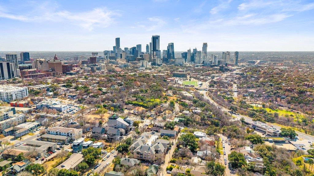 1910 Robbins Pl # 106, Austin, TX 78705