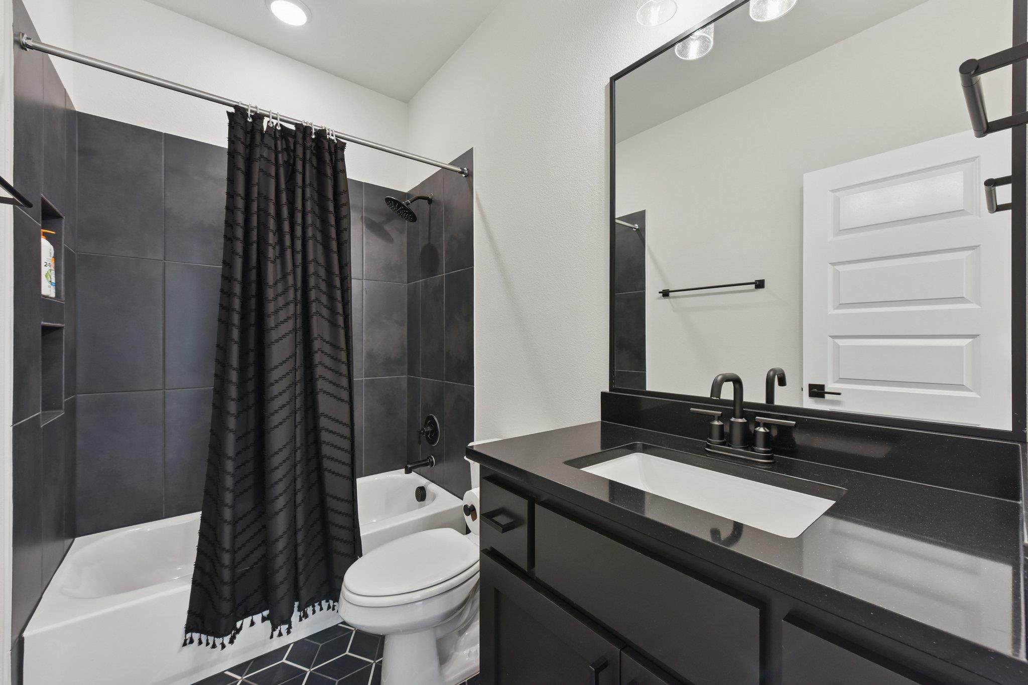 222 Rio Ranchero Rd, Georgetown, TX 78628