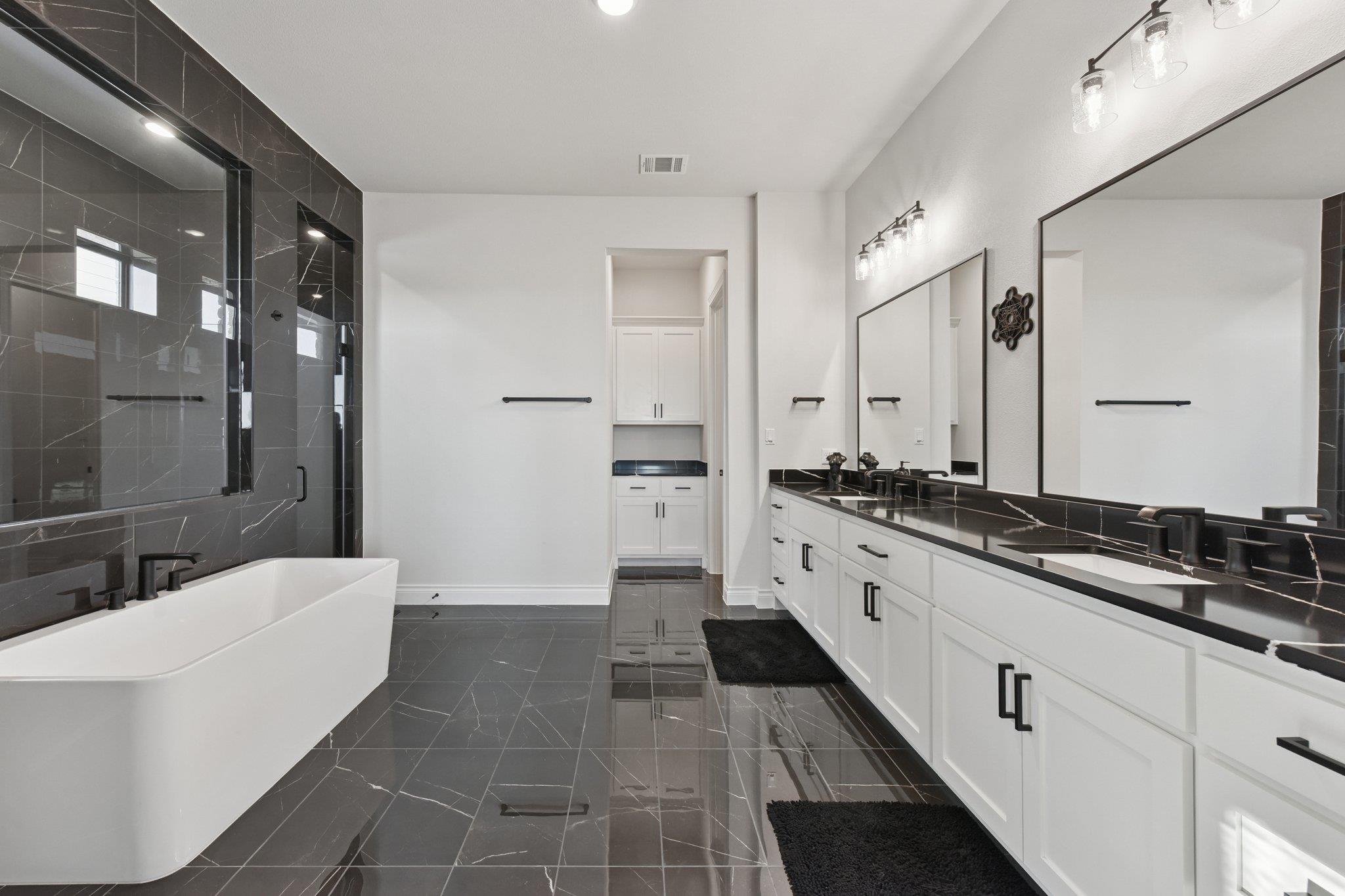 222 Rio Ranchero Rd, Georgetown, TX 78628