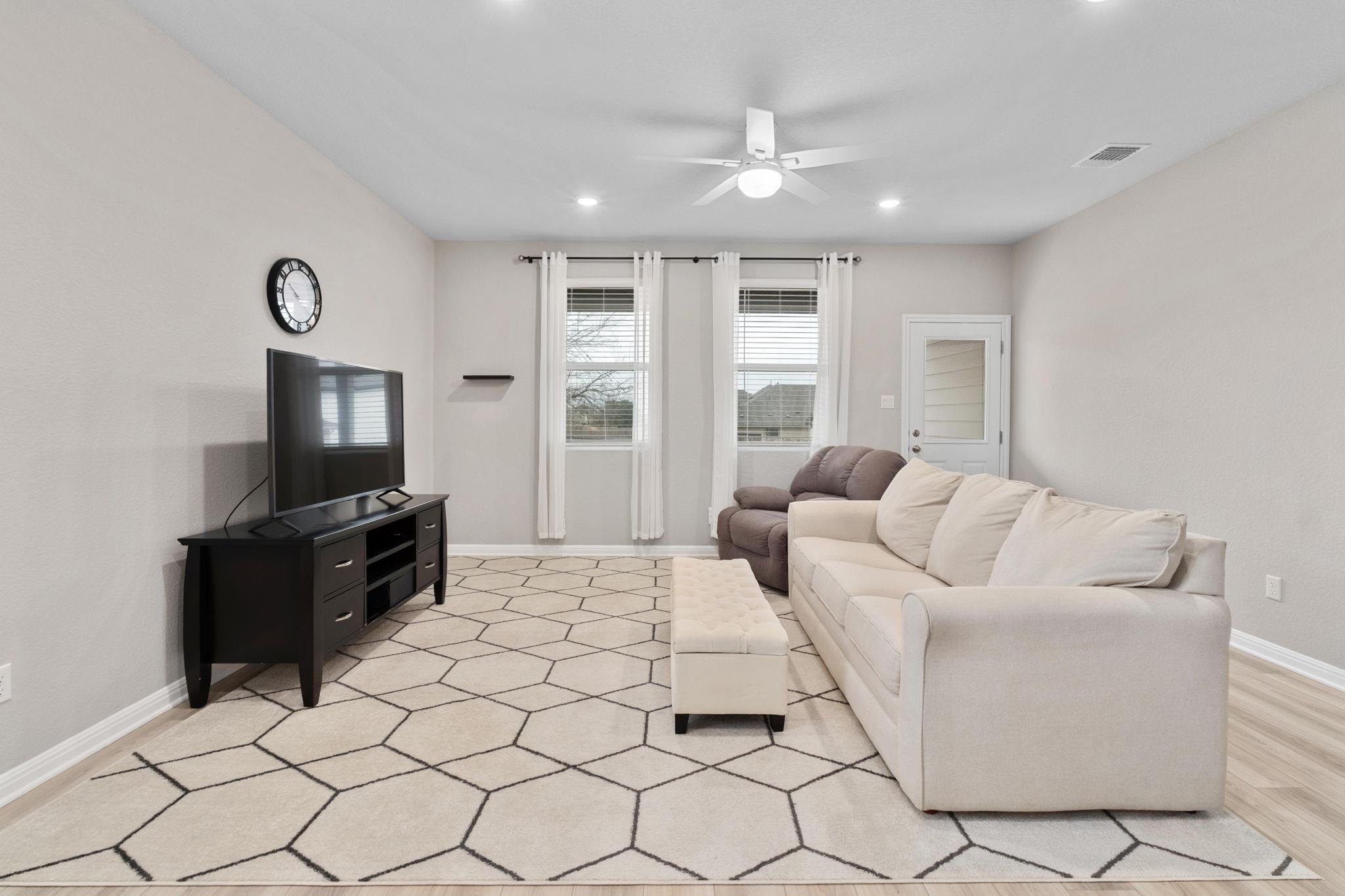 1008 Testoa Cv, Hutto, TX 78634