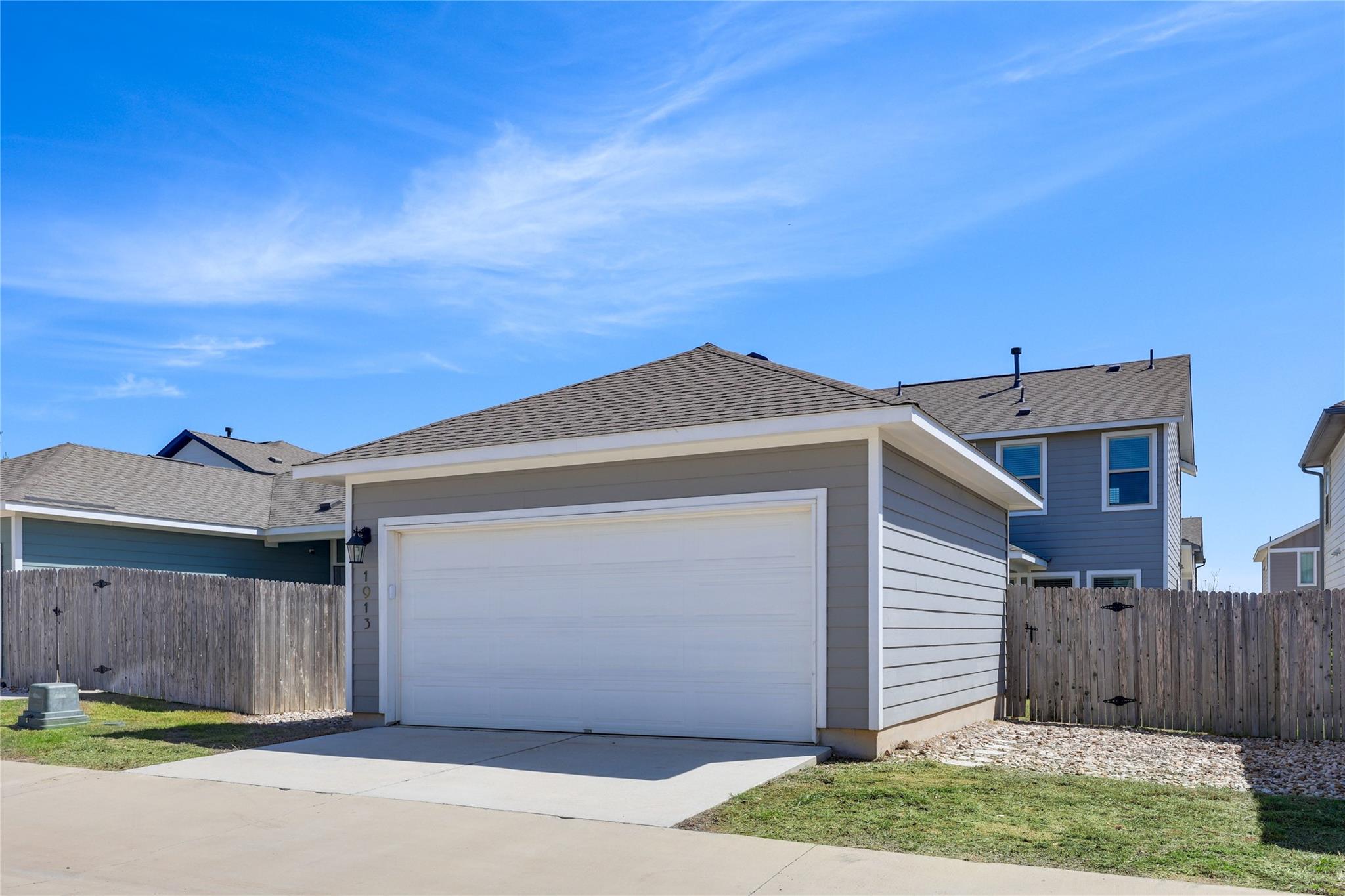 1913 Cypress Gate Dr, Leander, TX 78641