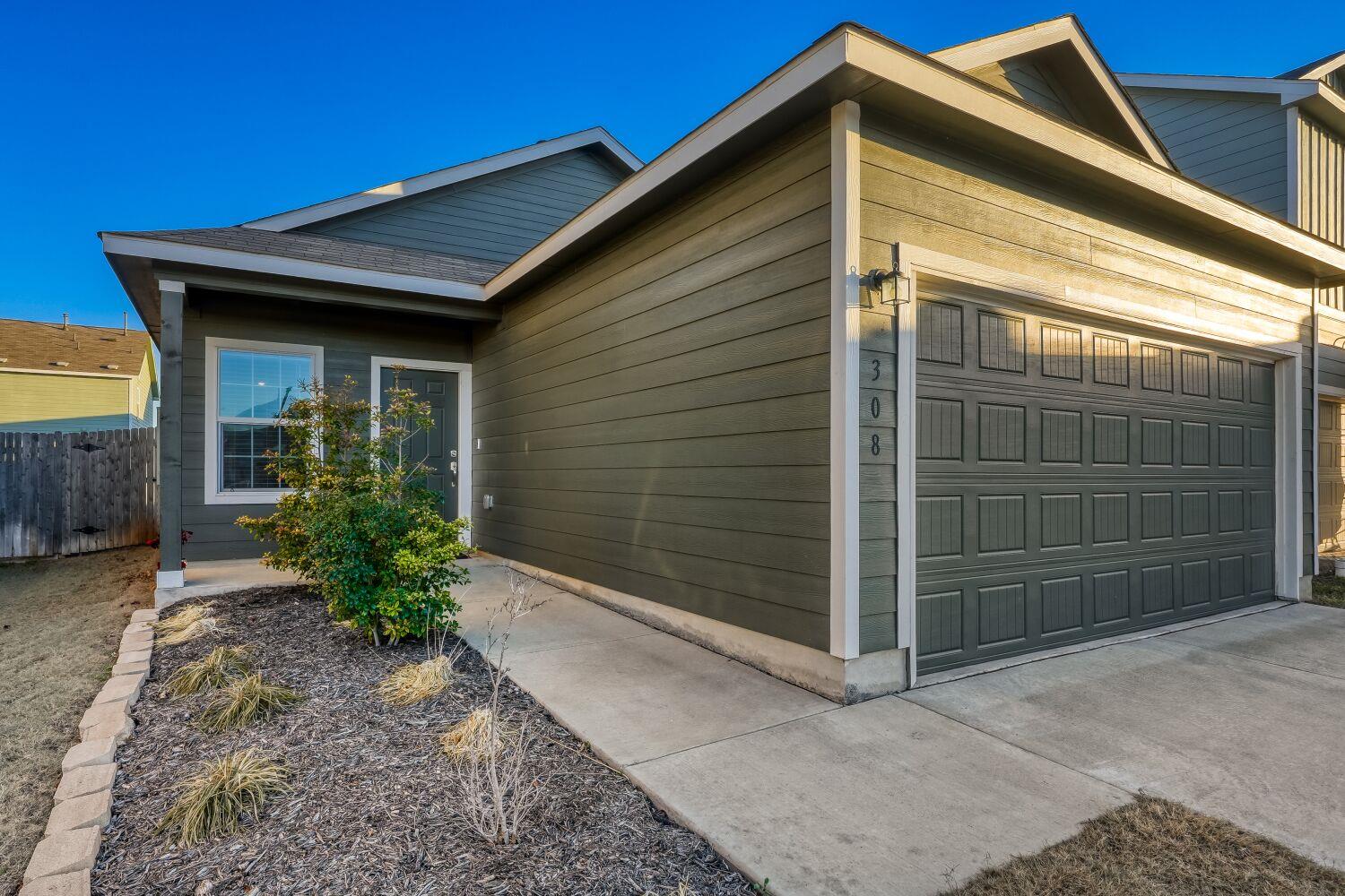 308 Geode Gln, Maxwell, TX 78656