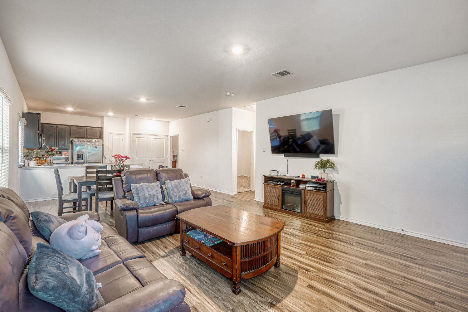 308 Geode Gln, Maxwell, TX 78656