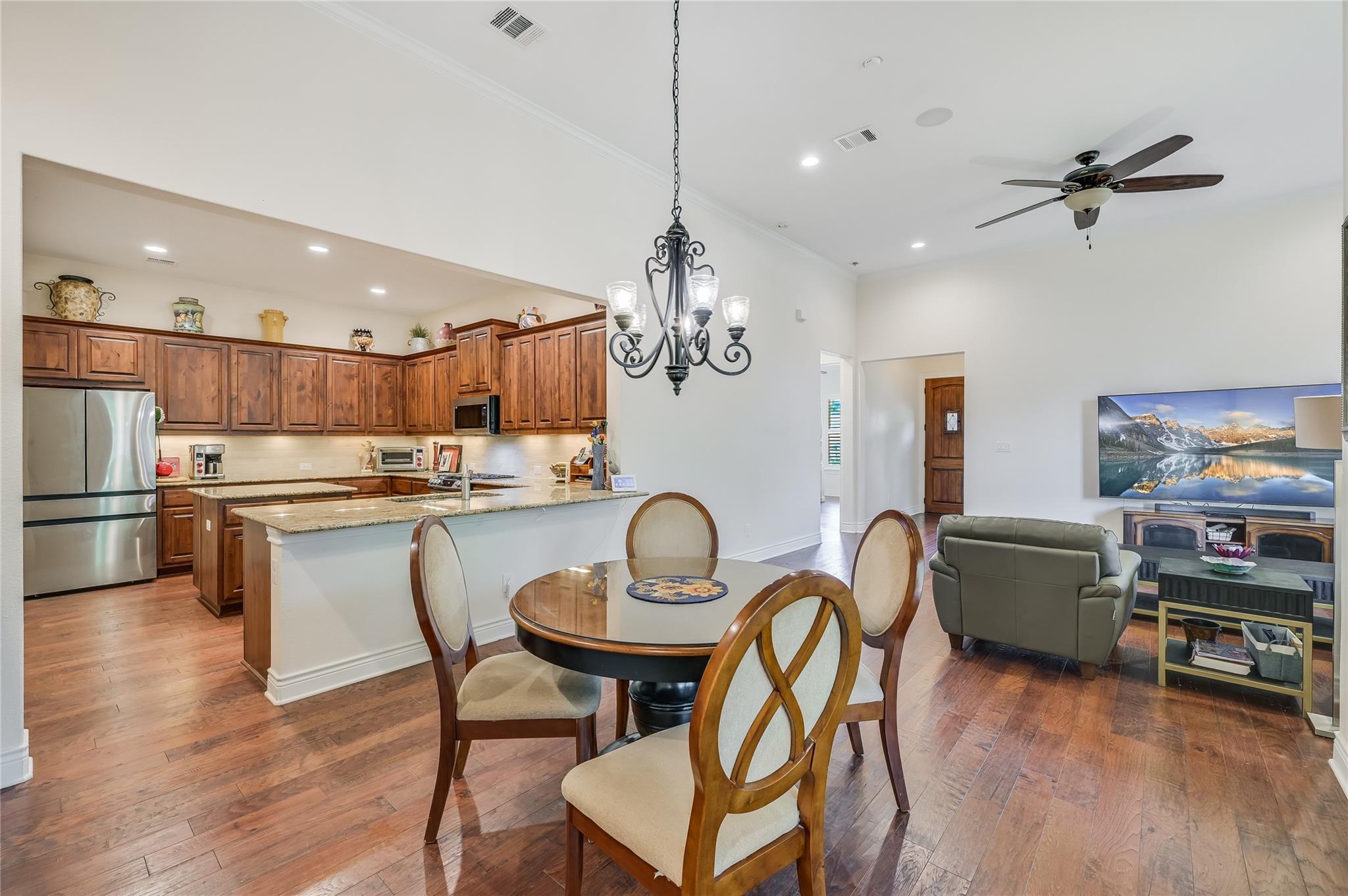 104 Rivalto Cir # 1, Lakeway, TX 78734