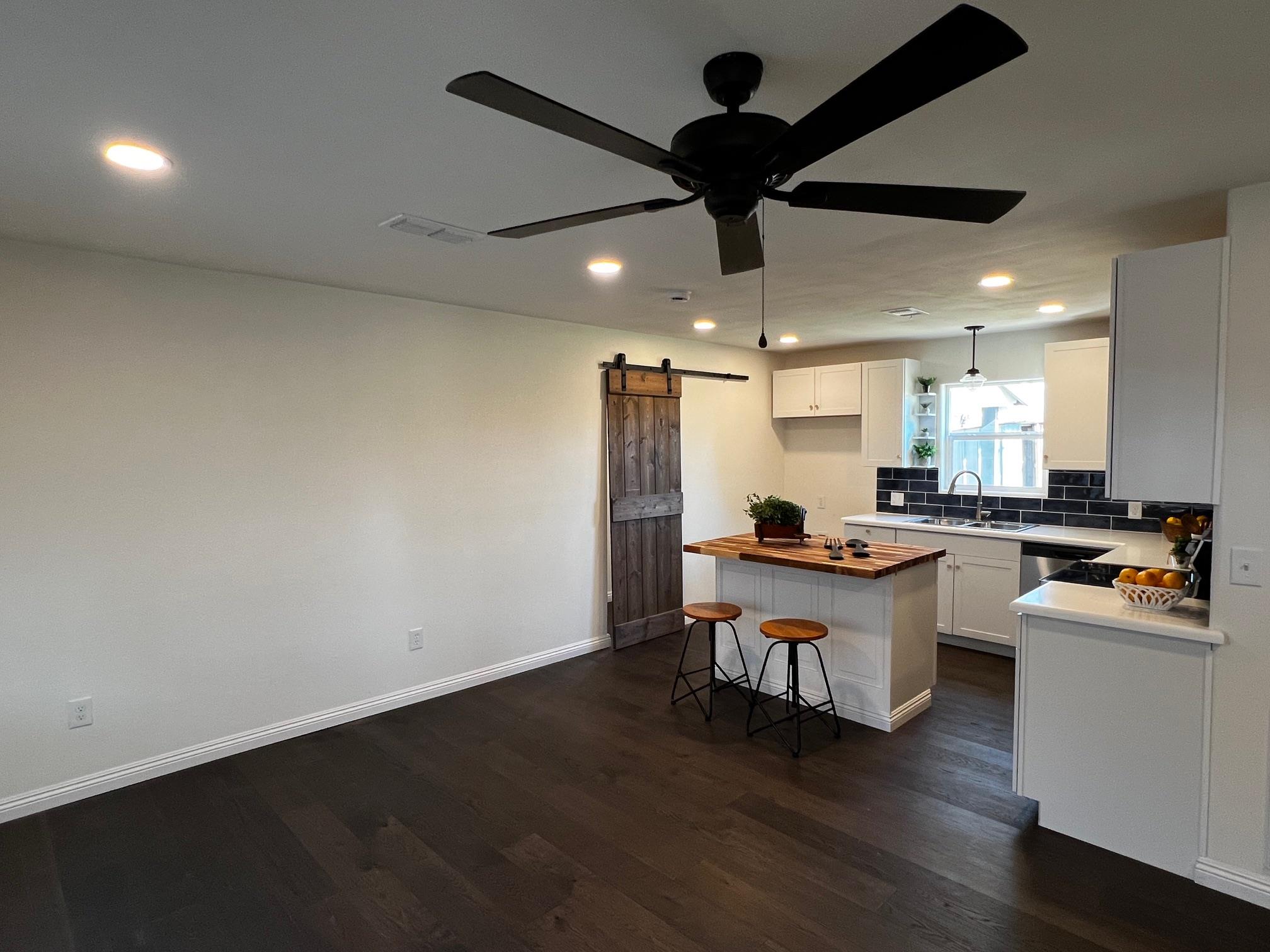 205 E Train St, Ellinger, TX 78938