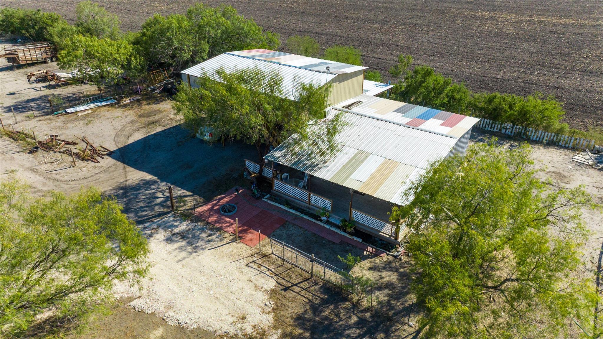176 Co Rd 304 Rd, Orange Grove, TX 78372