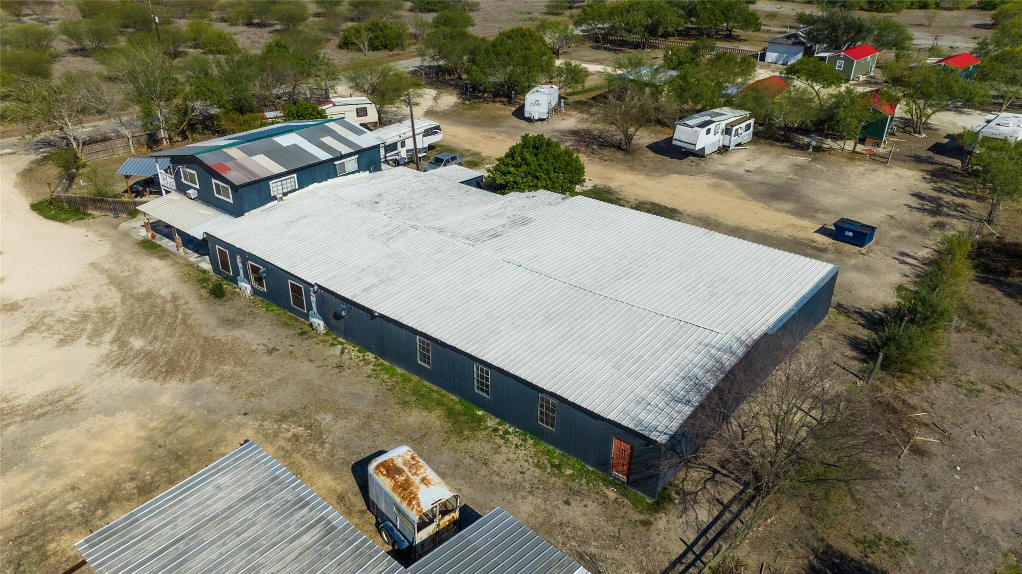 176 Co Rd 304 Rd, Orange Grove, TX 78372