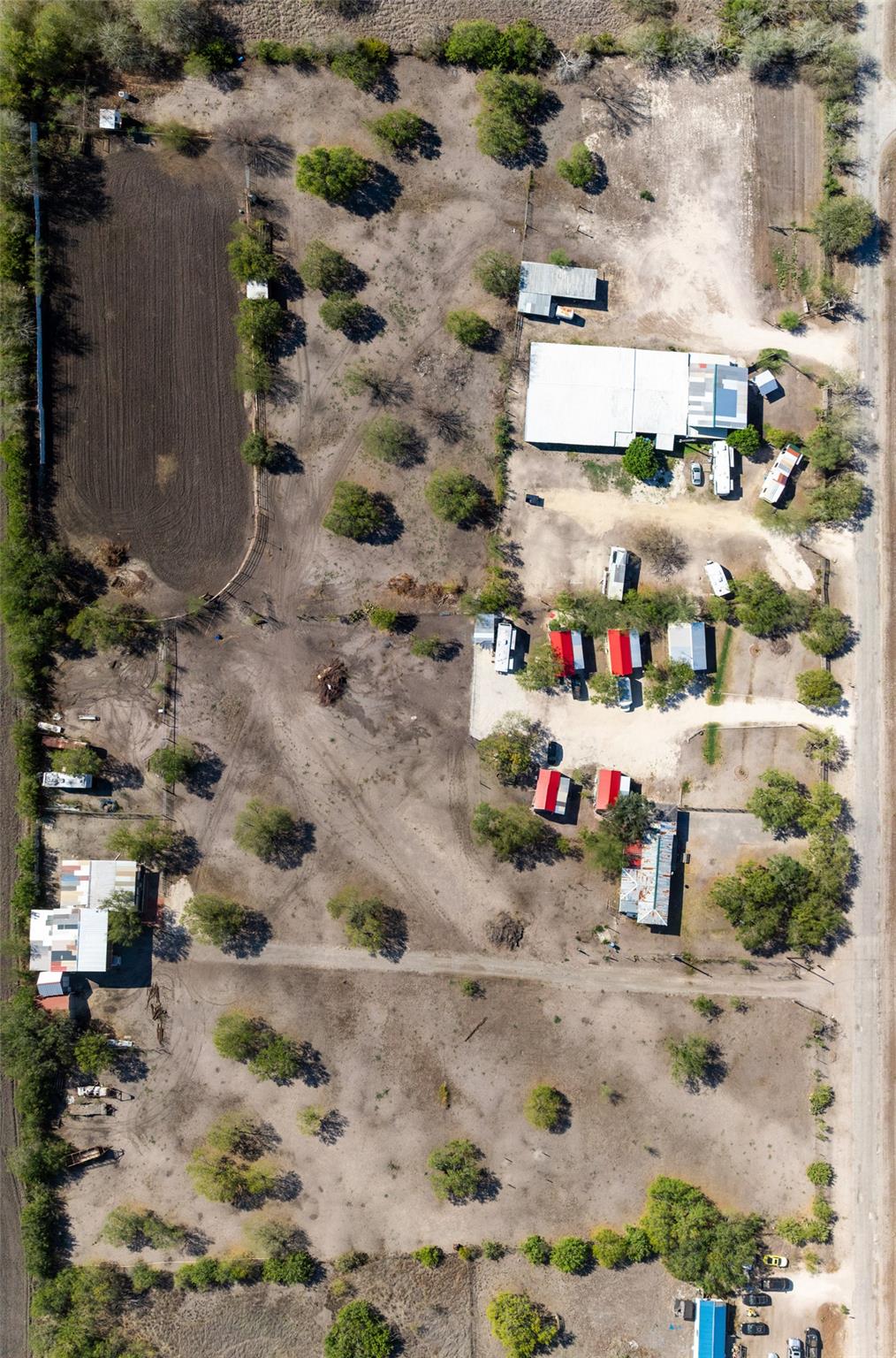 176 Co Rd 304 Rd, Orange Grove, TX 78372