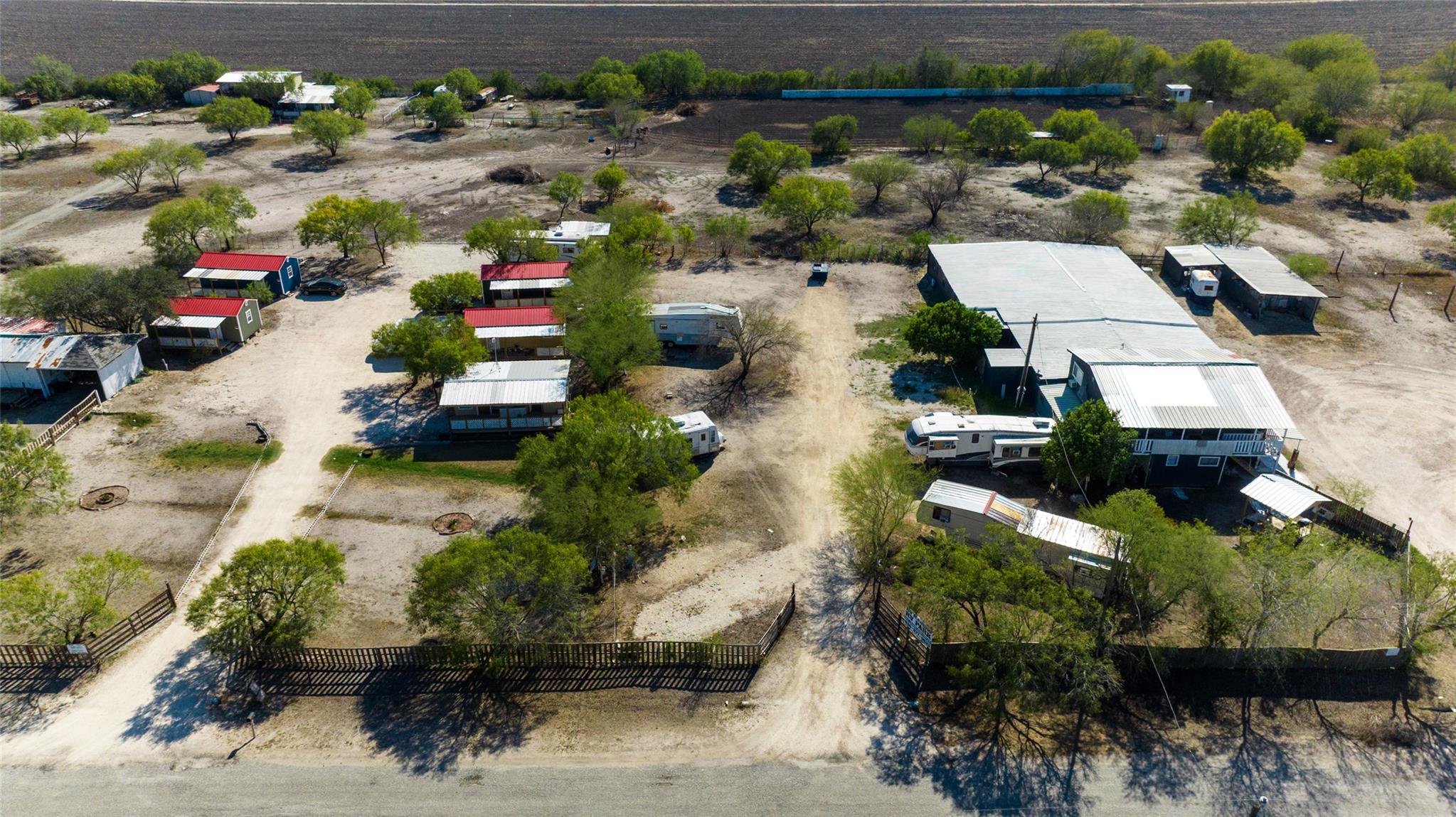 176 Co Rd 304 Rd, Orange Grove, TX 78372