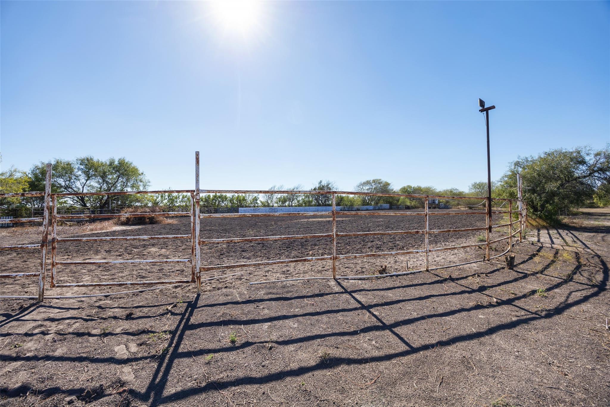 176 Co Rd 304 Rd, Orange Grove, TX 78372