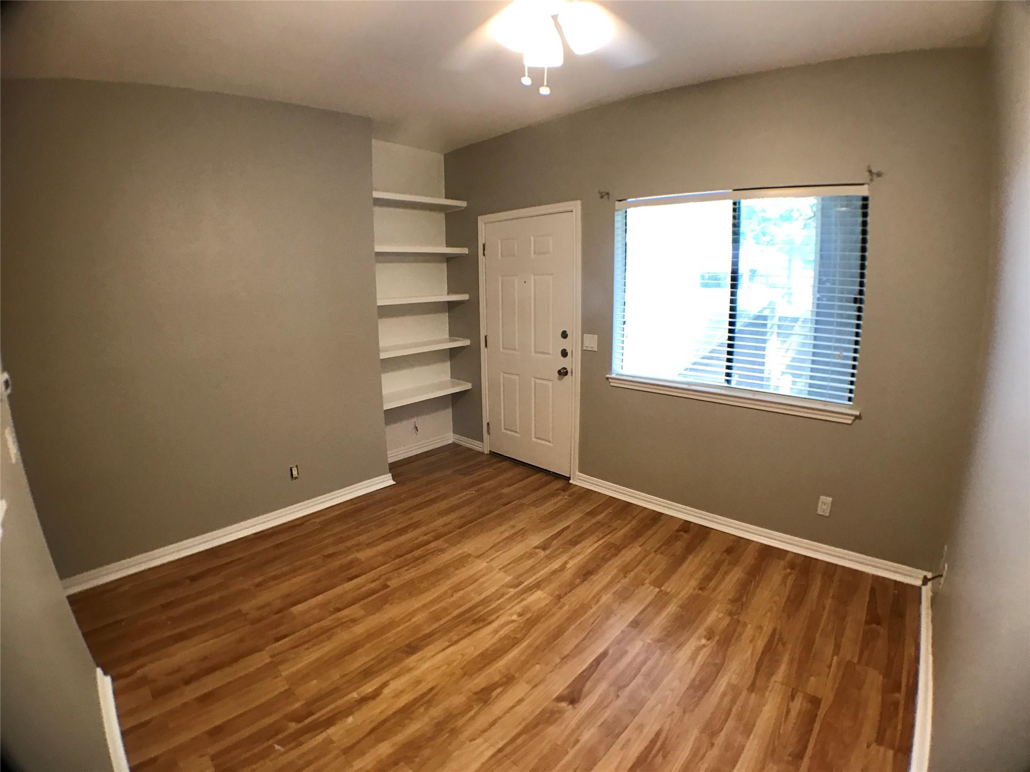 4409 Guadalupe St # 2, Austin, TX 78751