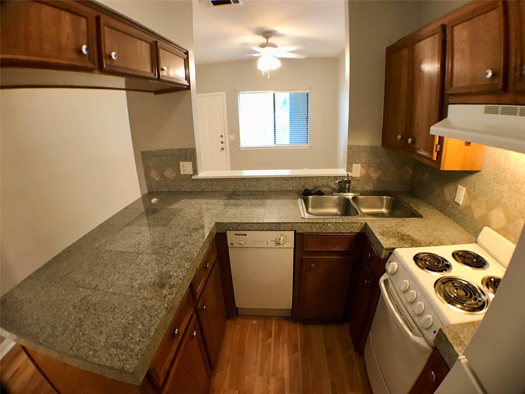 4409 Guadalupe St # 2, Austin, TX 78751