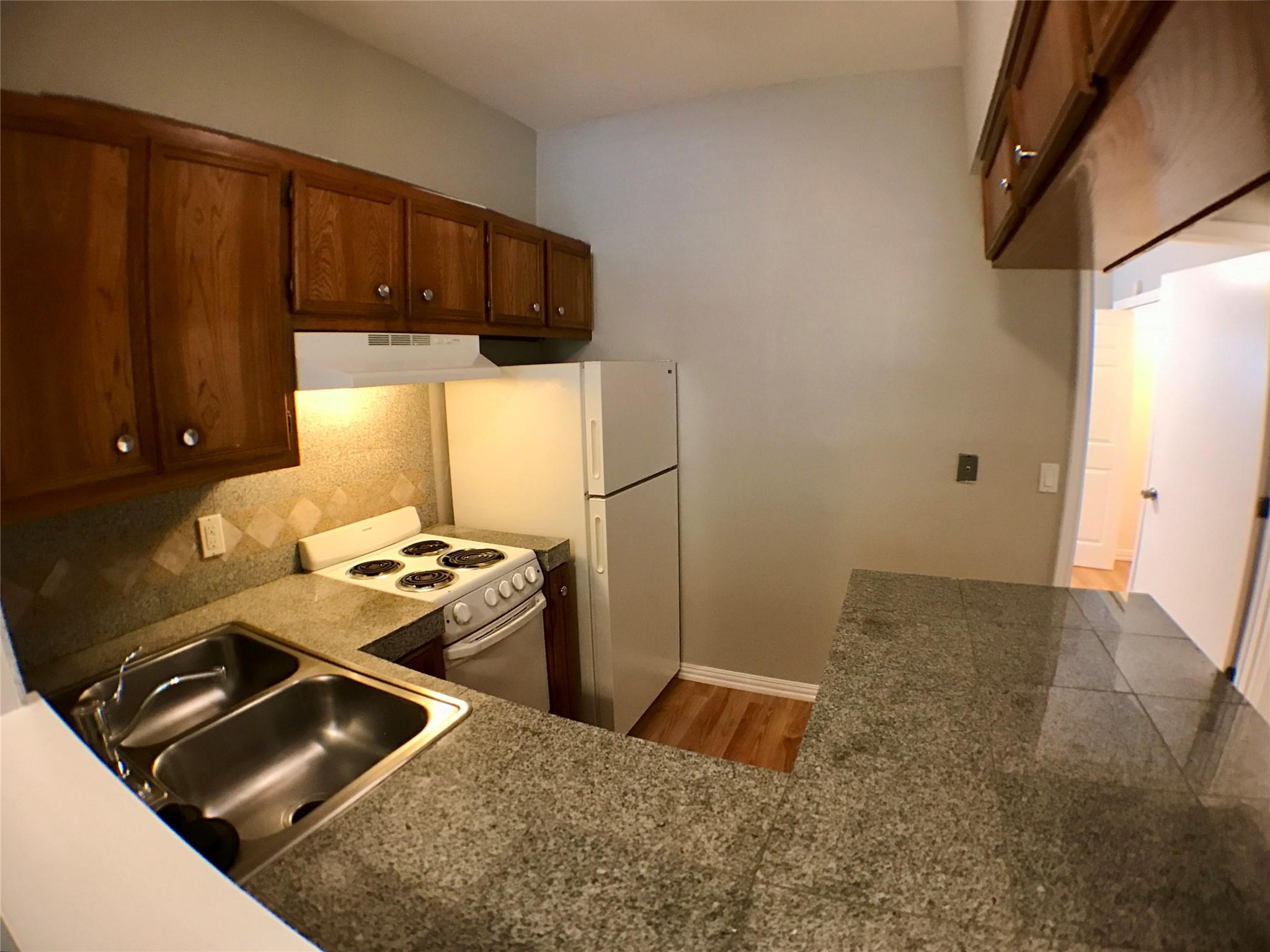 4409 Guadalupe St # 2, Austin, TX 78751