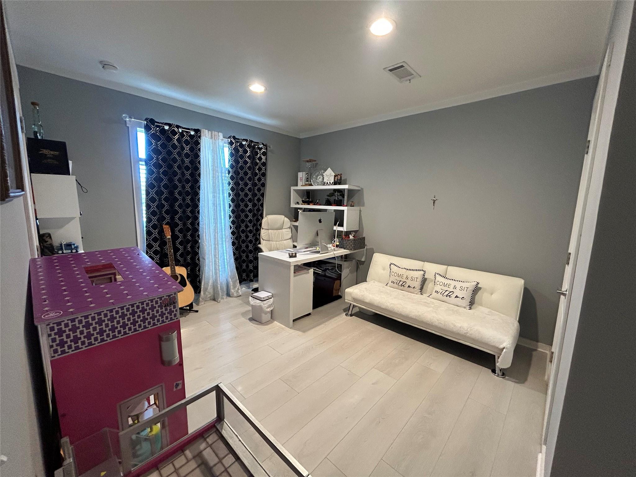 249 Hershal Ln, Cedar Creek, TX 78612