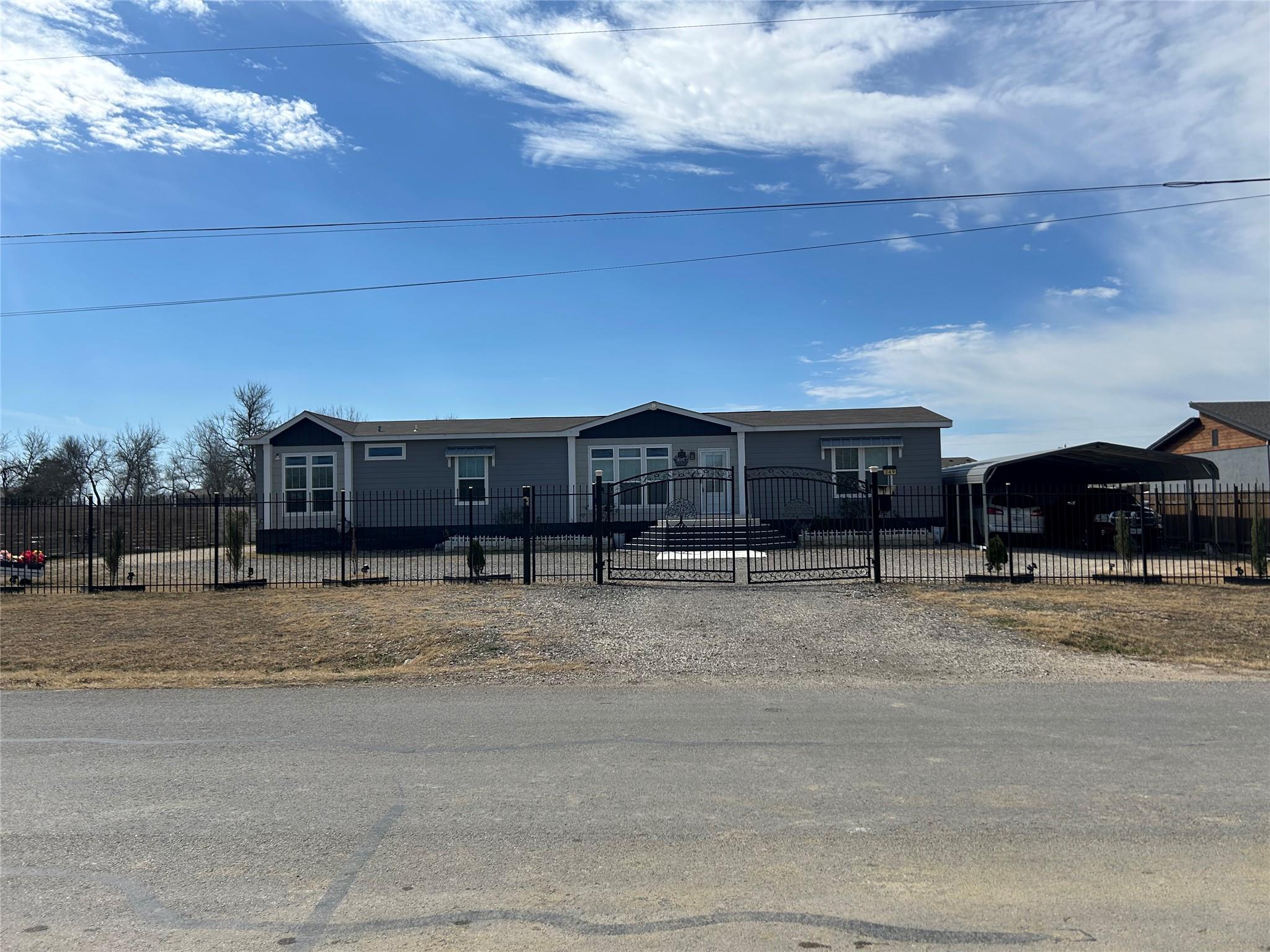 249 Hershal Ln, Cedar Creek, TX 78612