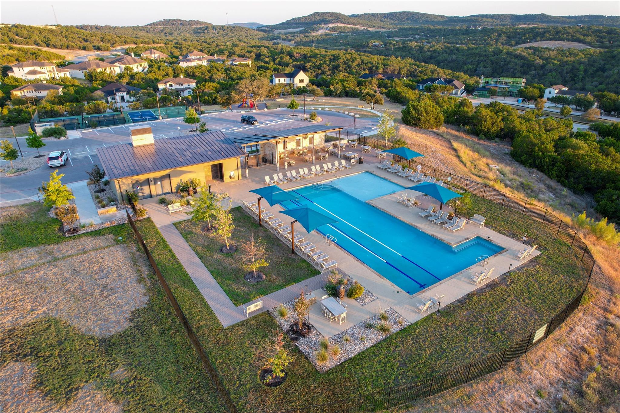 18333 Hidden Ridge Pl, Lago Vista, TX 78645