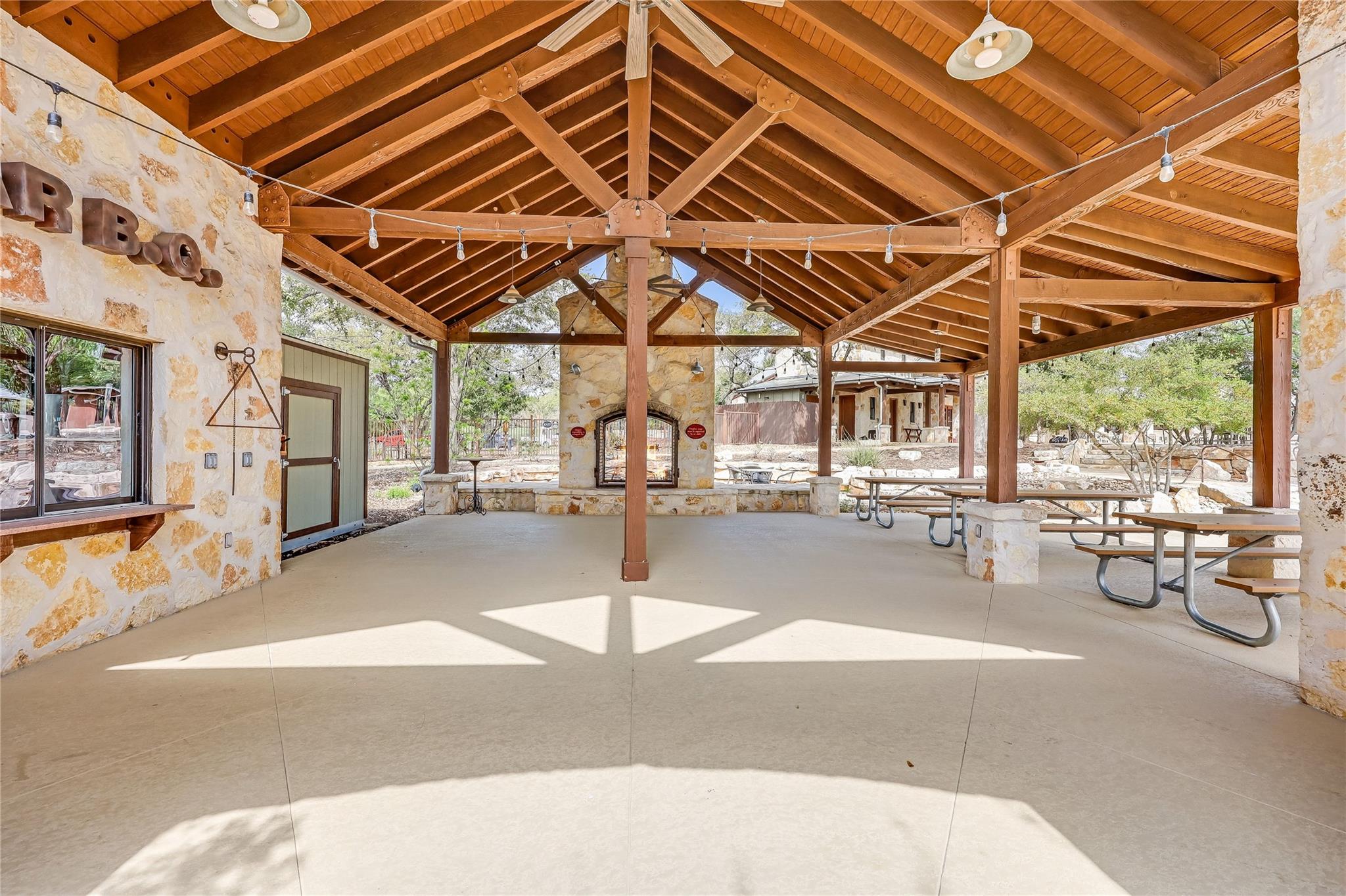 18333 Hidden Ridge Pl, Lago Vista, TX 78645