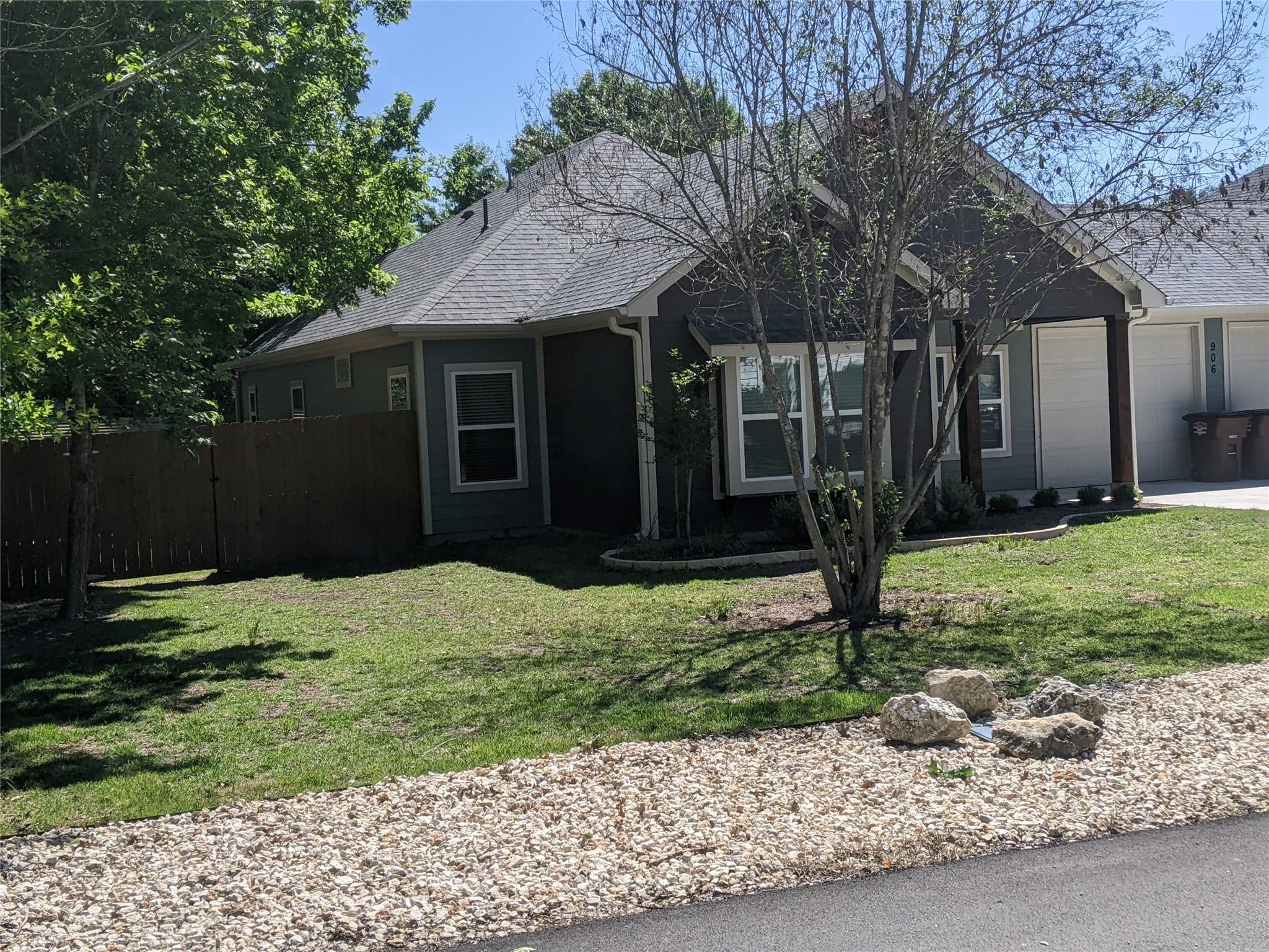 906 Kate St # A, Lockhart, TX 78644