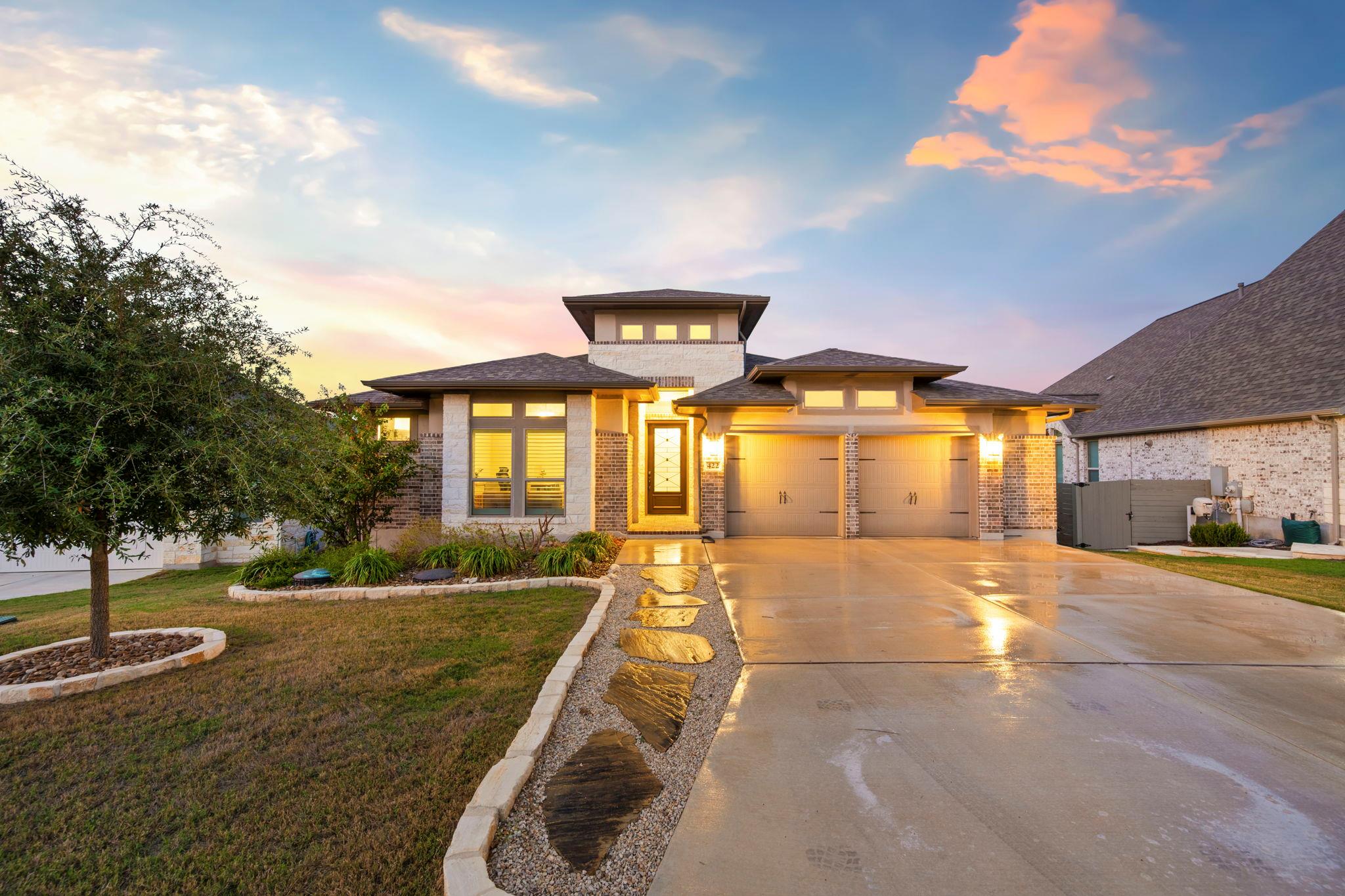 422 Bridle Trl, New Braunfels, TX 78132